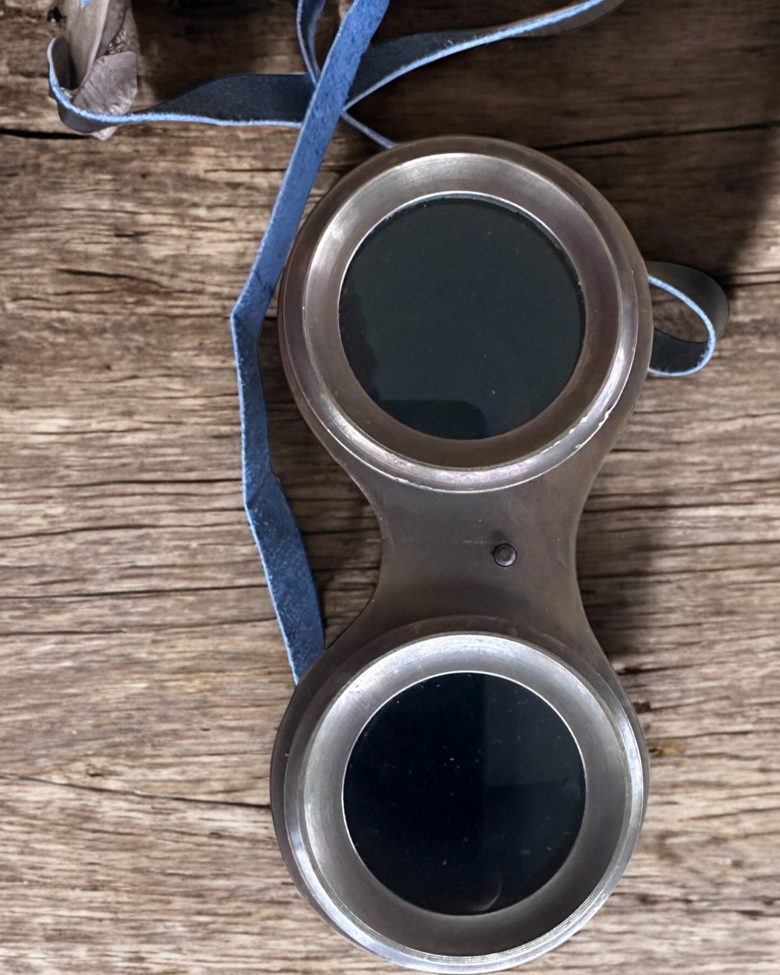 Kiikarit nahkaisella kotelolla Victorian's Eye, 11 cm Messinkiä, Käsin koristeltu, personointi kaiverruksella lahjaksi