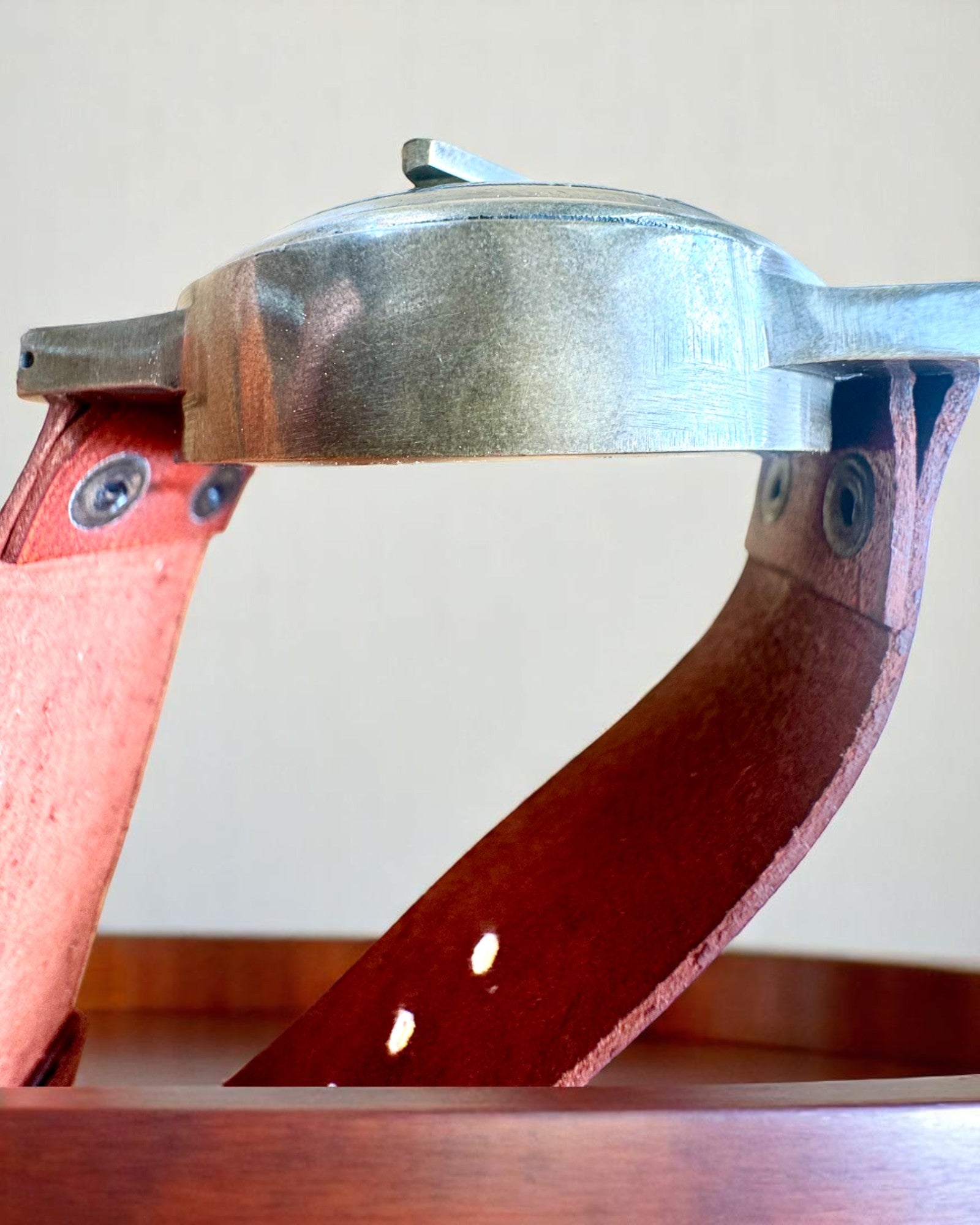 Aurinkokello kompassilla - Käsintehty, Aito Käsityö, kaiverrusmahdollisuus