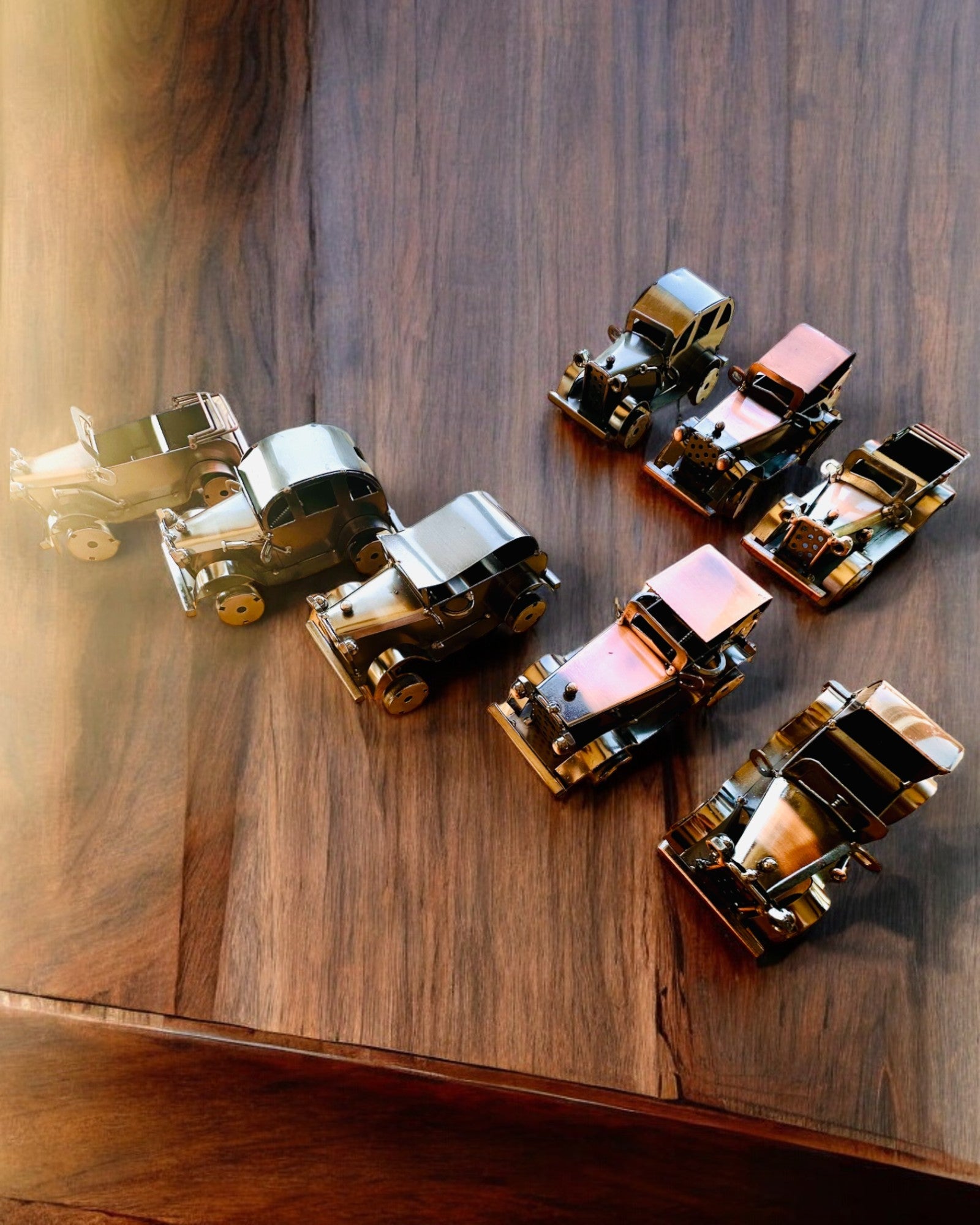 Retro klassinen auto, auto, rautaa - Kokoelma "Vintage Drive", automalli, personointi kaiverruksella lahjaksi