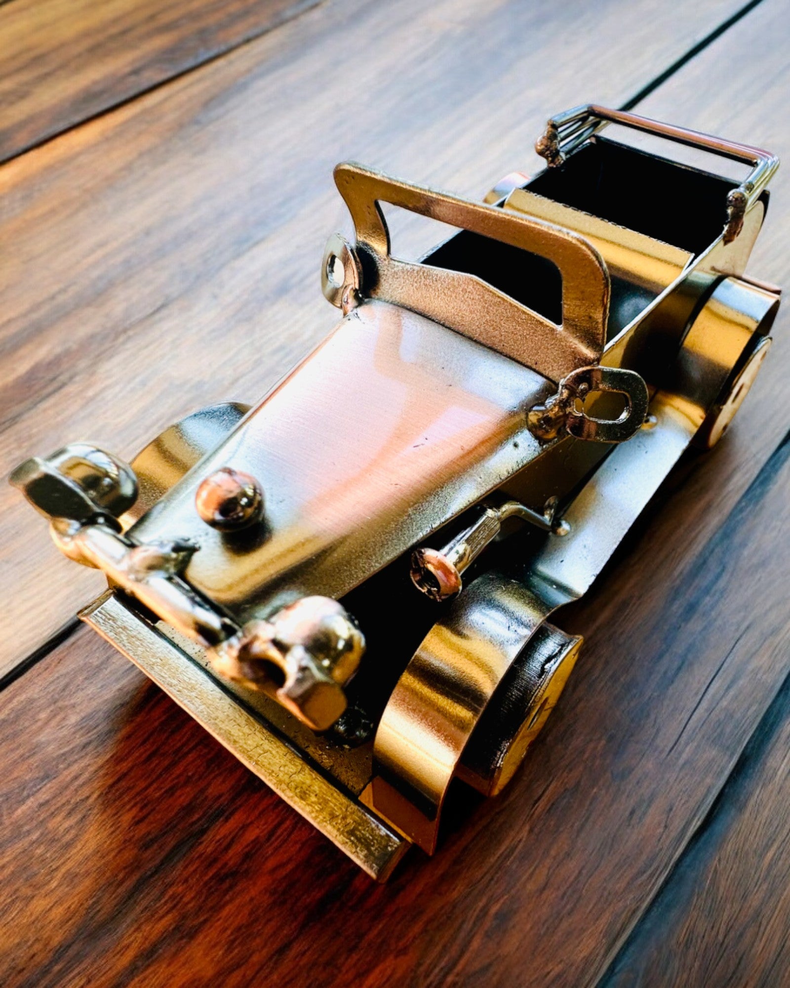 Retro klassinen auto, auto, rautaa - Kokoelma "Vintage Drive", automalli, personointi kaiverruksella lahjaksi