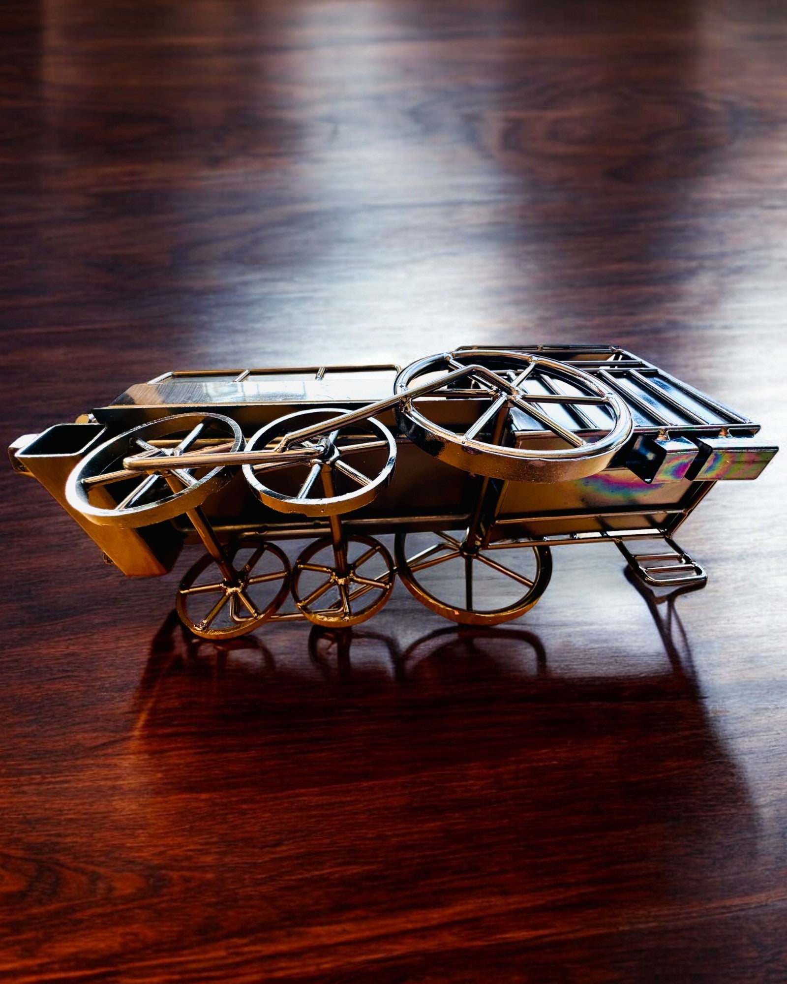 Rautainen veturi "Retro Express" – koriste, malli, käsintehty, kaiverrusmahdollisuus lahjaksi