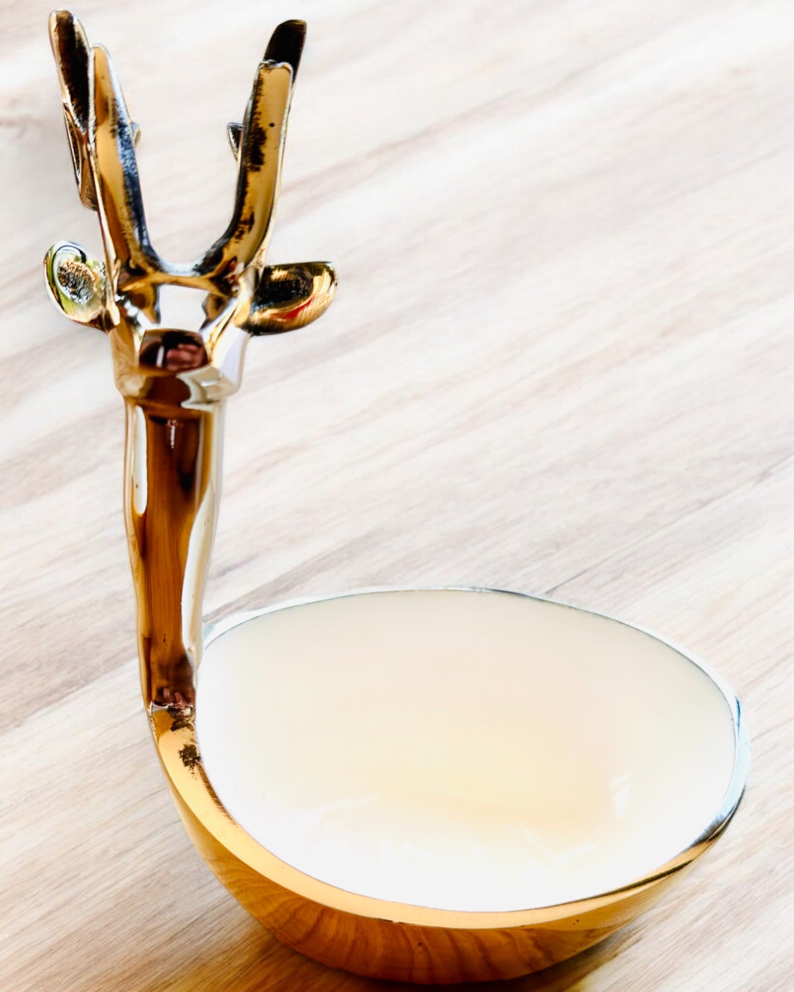 Elegantti kulho Sarvien Kauneus – Käsityö Intiasta, personointi kaiverruksella