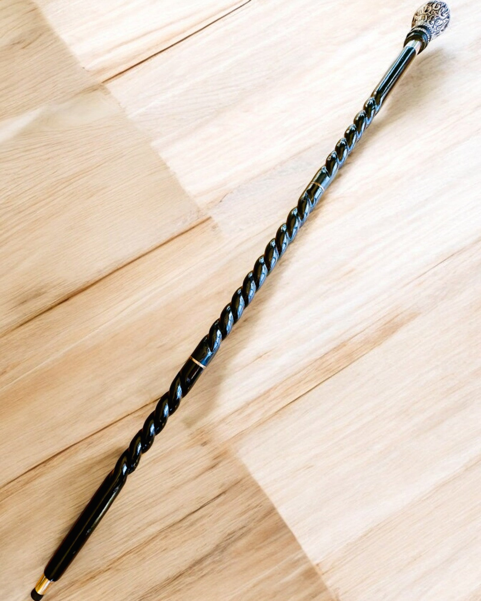 Kävelykeppi "Majesteettikeppi" Puinen Käsintehty, kaiverrusmahdollisuus, 2 vaihtoehtoa valittavana