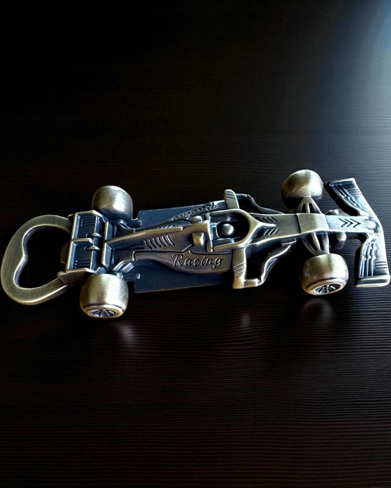 Pullonavaaja Vintage Moottoriajoneuvot - 3 vaihtoehtoa, personointi kaiverruksella lahjaksi