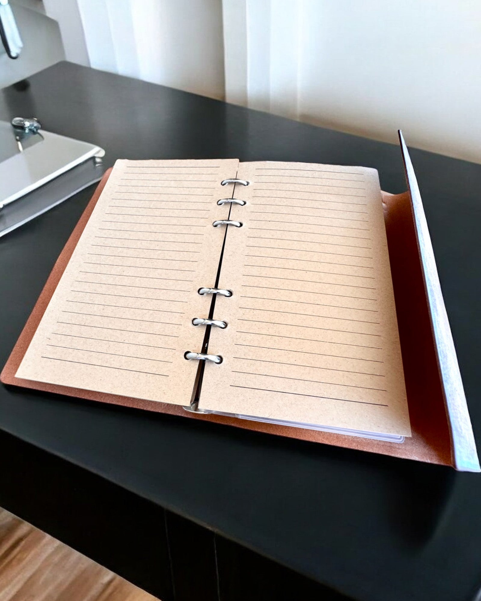 Vintage Memoire -muistikirja personoidulla kaiverruksella - 3 mallia valittavana, muistikirja lahjaksi