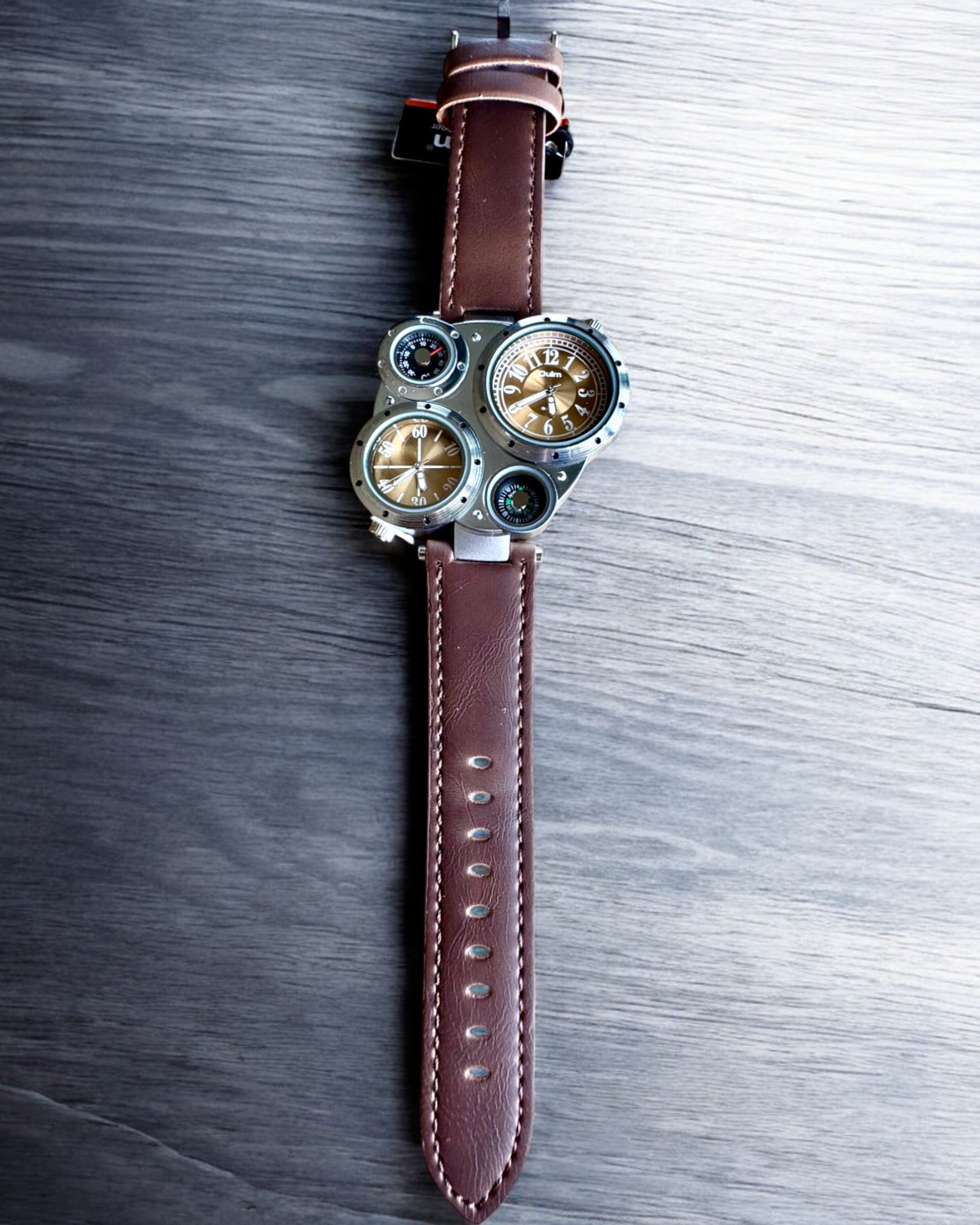 Selviytymiskello "Explorer 4in1", mahdollisuus personointiin kaiverruksella lahjaksi