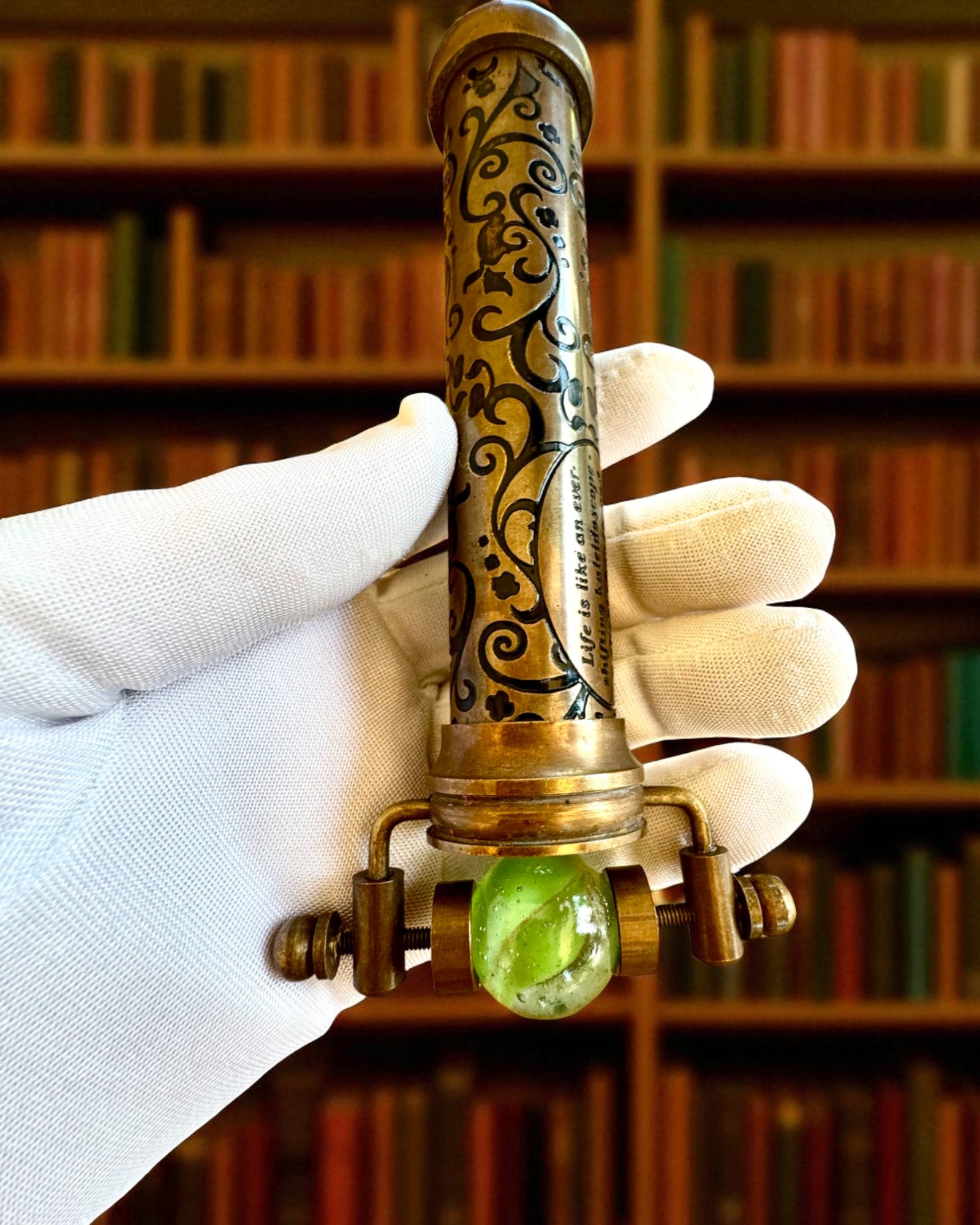 Kaleidoskooppi Vintage „Emerald Dreams”, 15 cm – käsintehty, mahdollisuus personointiin kaiverruksella lahjaksi