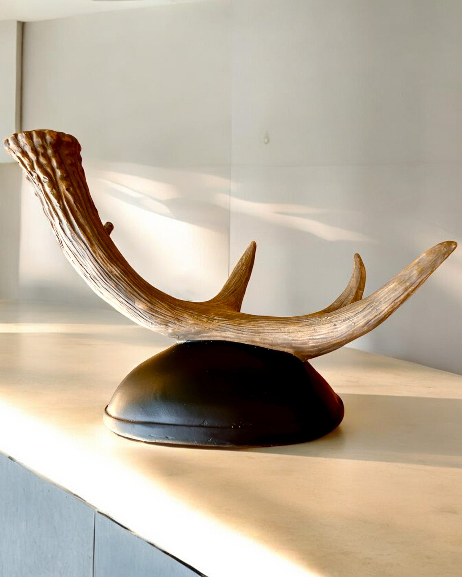 "Hirvi"-viiniteline kaiverrusmahdollisuudella lahjaksi