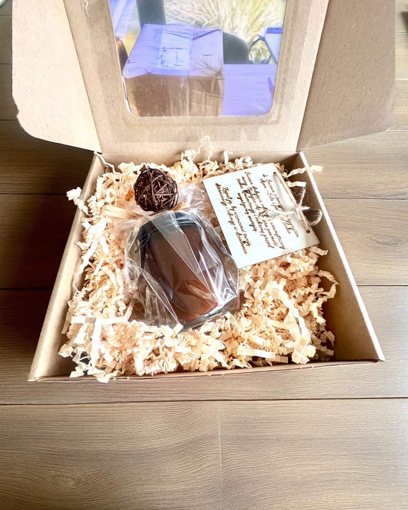 Intentionaalikynttilä Tiikerin Voima – Itsevarmuus ja hyvinvointi, 250 ml, mahdollisuus kannen personointiin lahjaksi