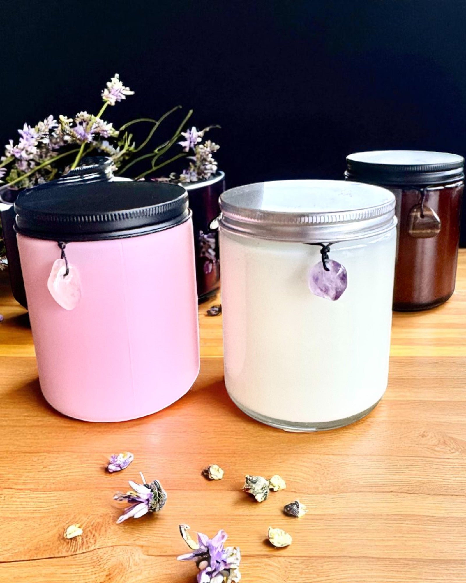 Intentionaalikynttilä Tiikerin Voima – Itsevarmuus ja hyvinvointi, 250 ml, mahdollisuus kannen personointiin lahjaksi