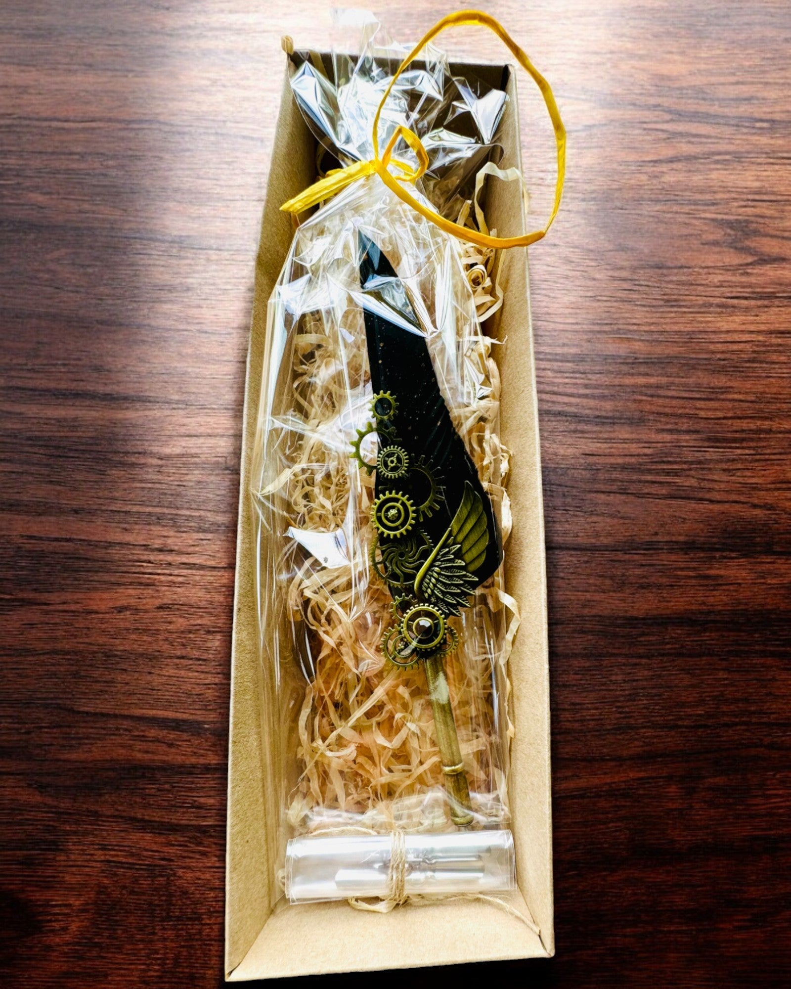 Kalligrafiakynä "Steampunk-tyylinen Eleganssi" Kalkkunan Sulalla - Käsintehty, 5 vaihtoehtoa valittavana, personointi kaiverruksella lahjaksi