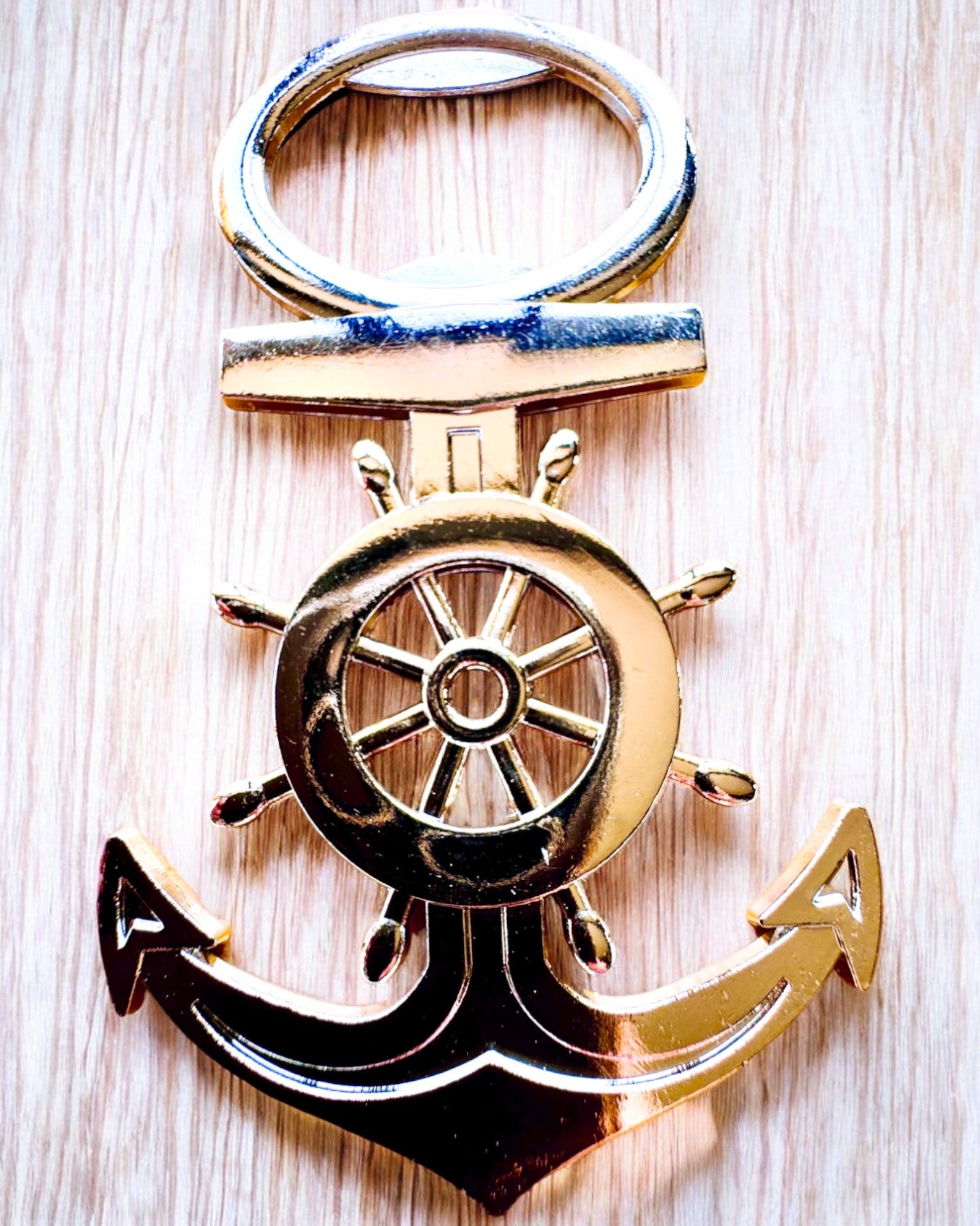 Kapteenin pullonavaaja - mahdollisuus personointiin kaiverruksella, hopeanvärinen