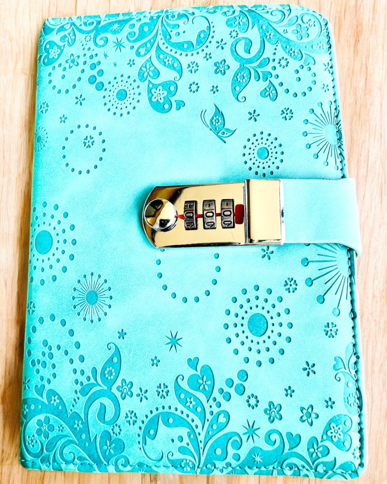 Eksklusiivinen Muistikirja, PU-nahka, A5 Salasanalukolla - "Secret Journal", personointi kaiverruksella