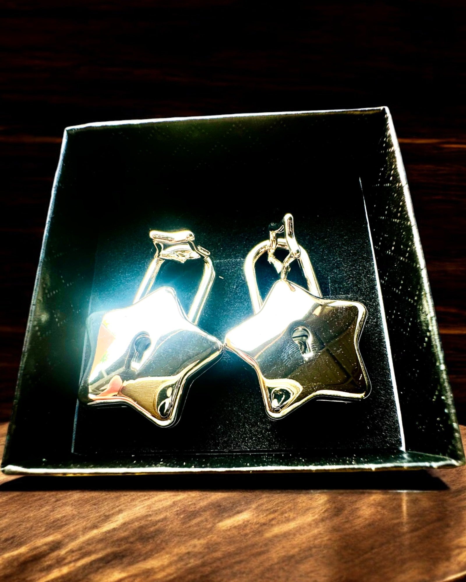 2 Tähtimäistä mini Lukkoa kaiverruksella – Suojaa Unelmasi, personoitu lahjaksi, 2 värivaihtoehtoa valittavana