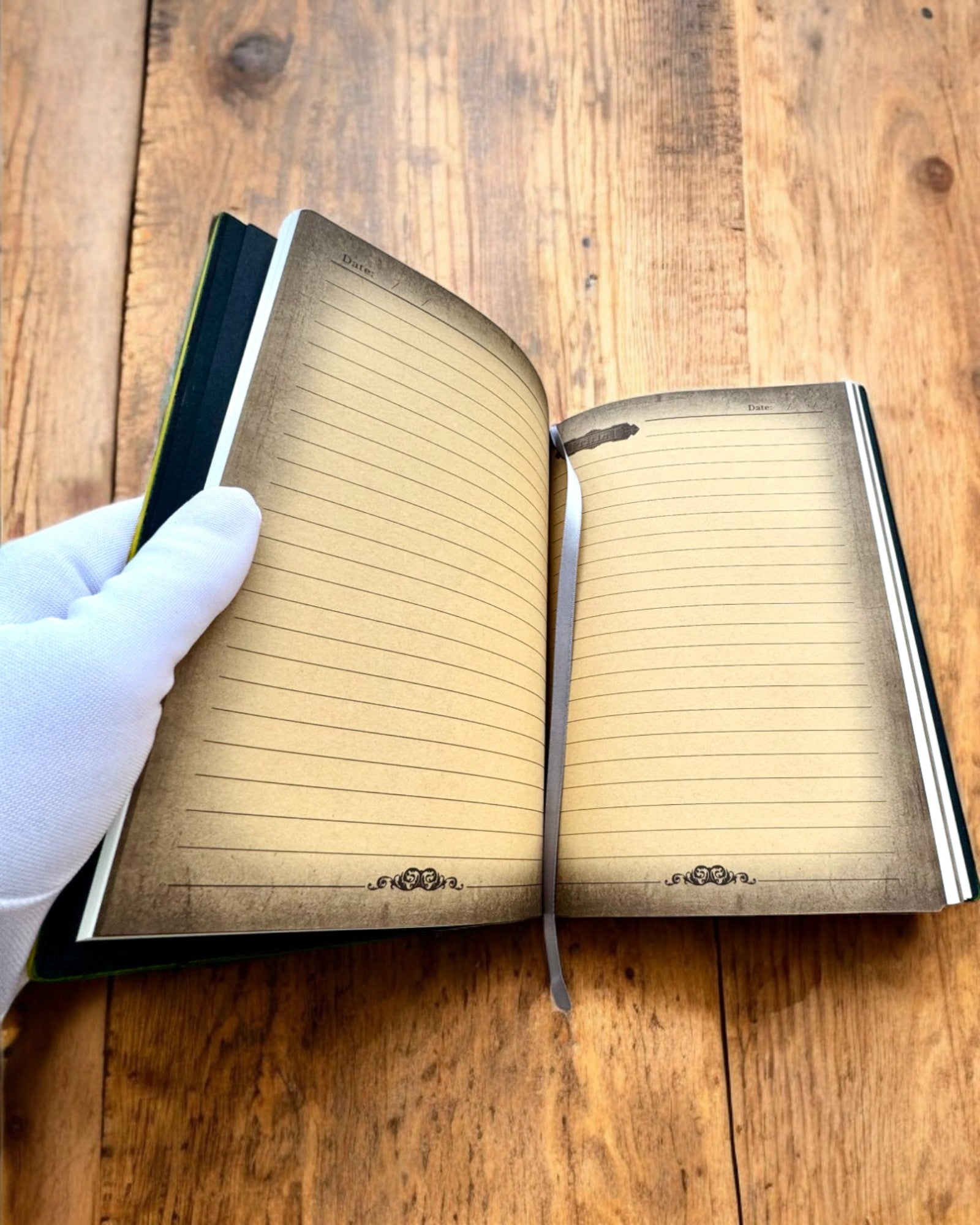 Metsäpeura Muistikirja Jelenen Kuvalla, A5 - personointi kaiverruksella lahjaksi