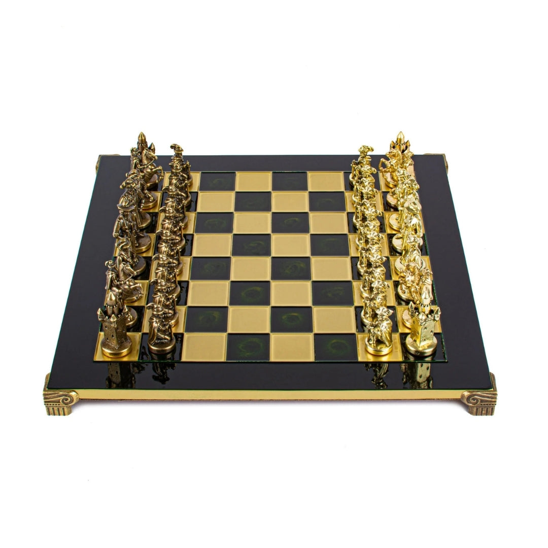 Ekskluzywne Szachy Metalowe – Mosiężna Szachownica 44 x 44cm – Średniowiecze – S12CBLU