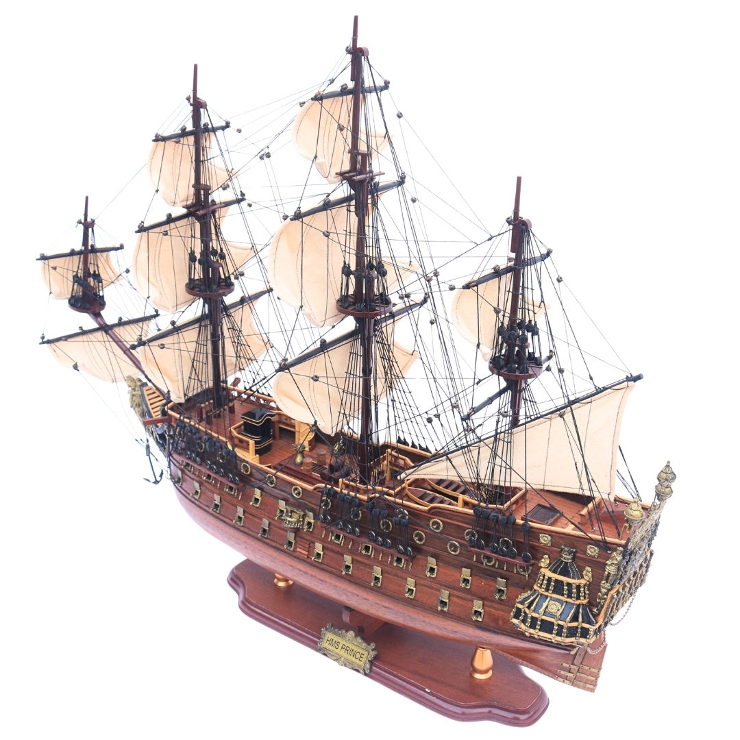 Eksklusiivinen suuri HMS Prince -purjelaivamalli, 94 cm, kaiverruksella personoitavissa