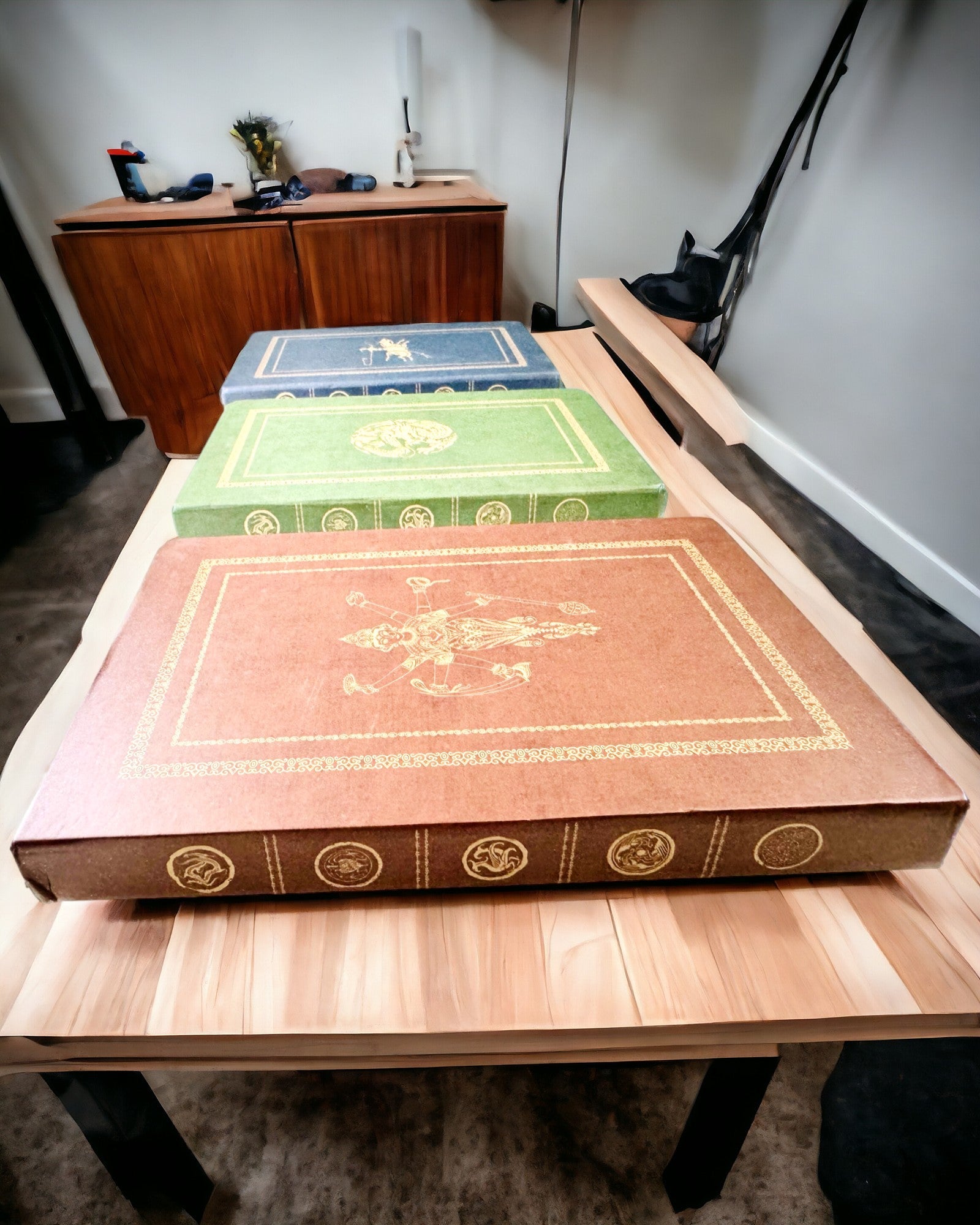 Vintage ruskea muistikirja koristeellisella retrotyylisellä kannella – Tutkijan muistikirja – Ruskea, Vintage