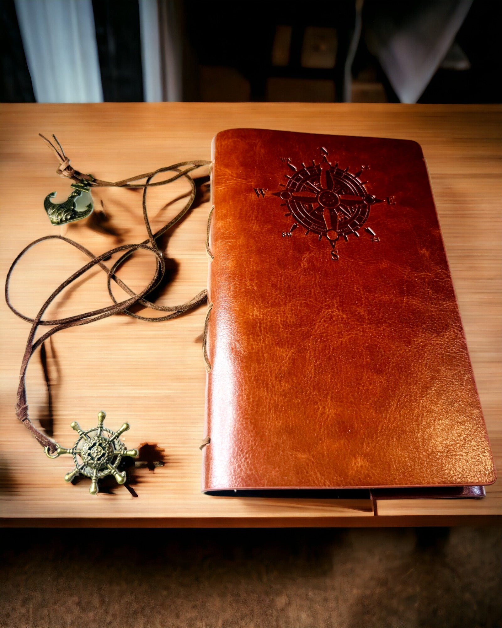 Vintage-purjehdusmuistikirja A6- tai A7-koko - kompassiteemalla ja laakeroiduilla sivuilla - saatavilla eri värivaihtoehdoissa, kaiverrusmahdollisuus