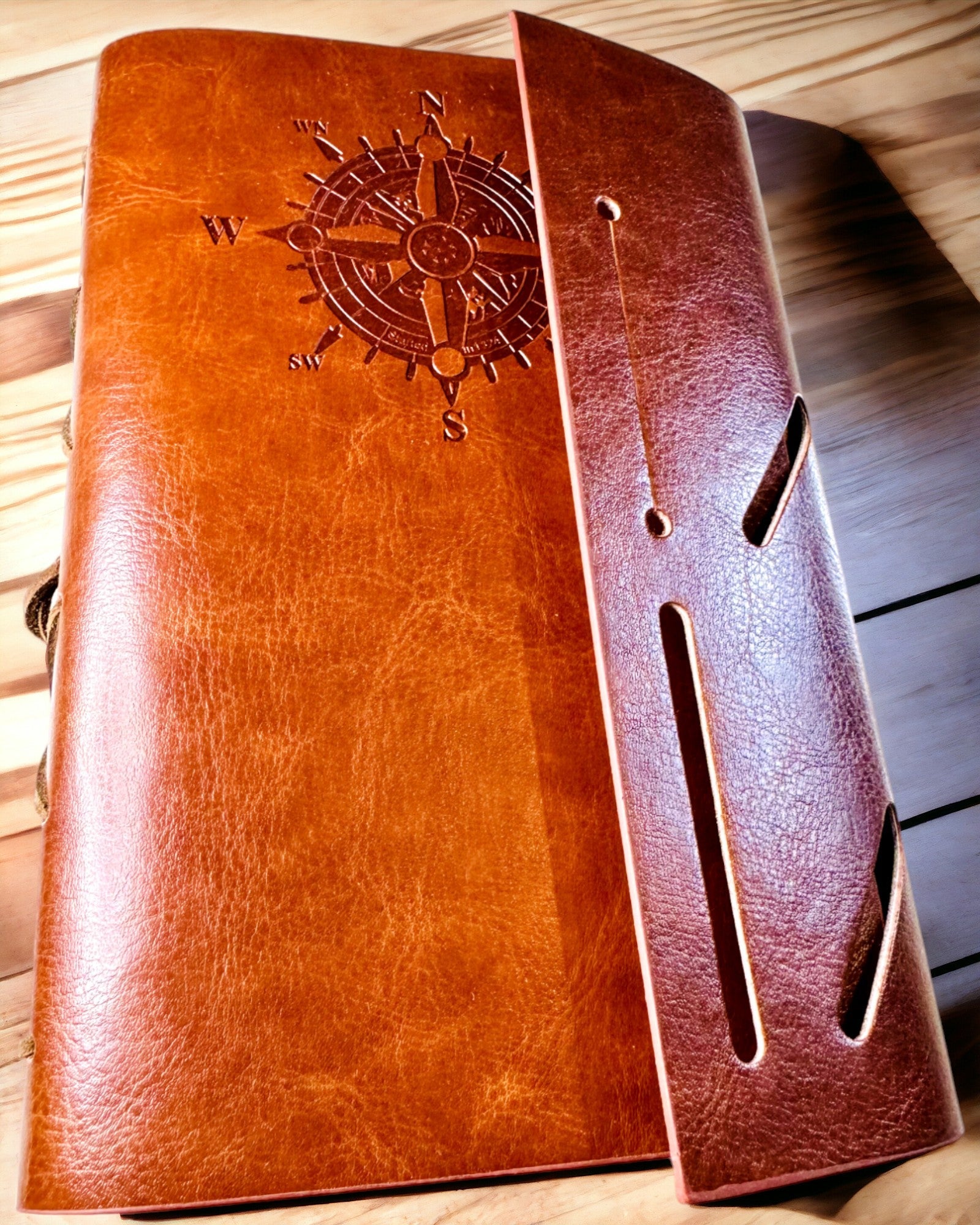 Vintage-purjehdusmuistikirja A6- tai A7-koko - kompassiteemalla ja laakeroiduilla sivuilla - saatavilla eri värivaihtoehdoissa, kaiverrusmahdollisuus