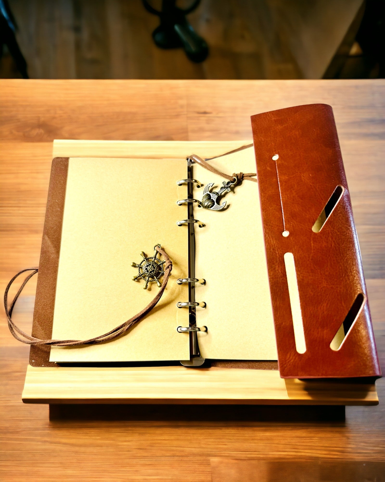 Vintage-purjehdusmuistikirja A6- tai A7-koko - kompassiteemalla ja laakeroiduilla sivuilla - saatavilla eri värivaihtoehdoissa, kaiverrusmahdollisuus