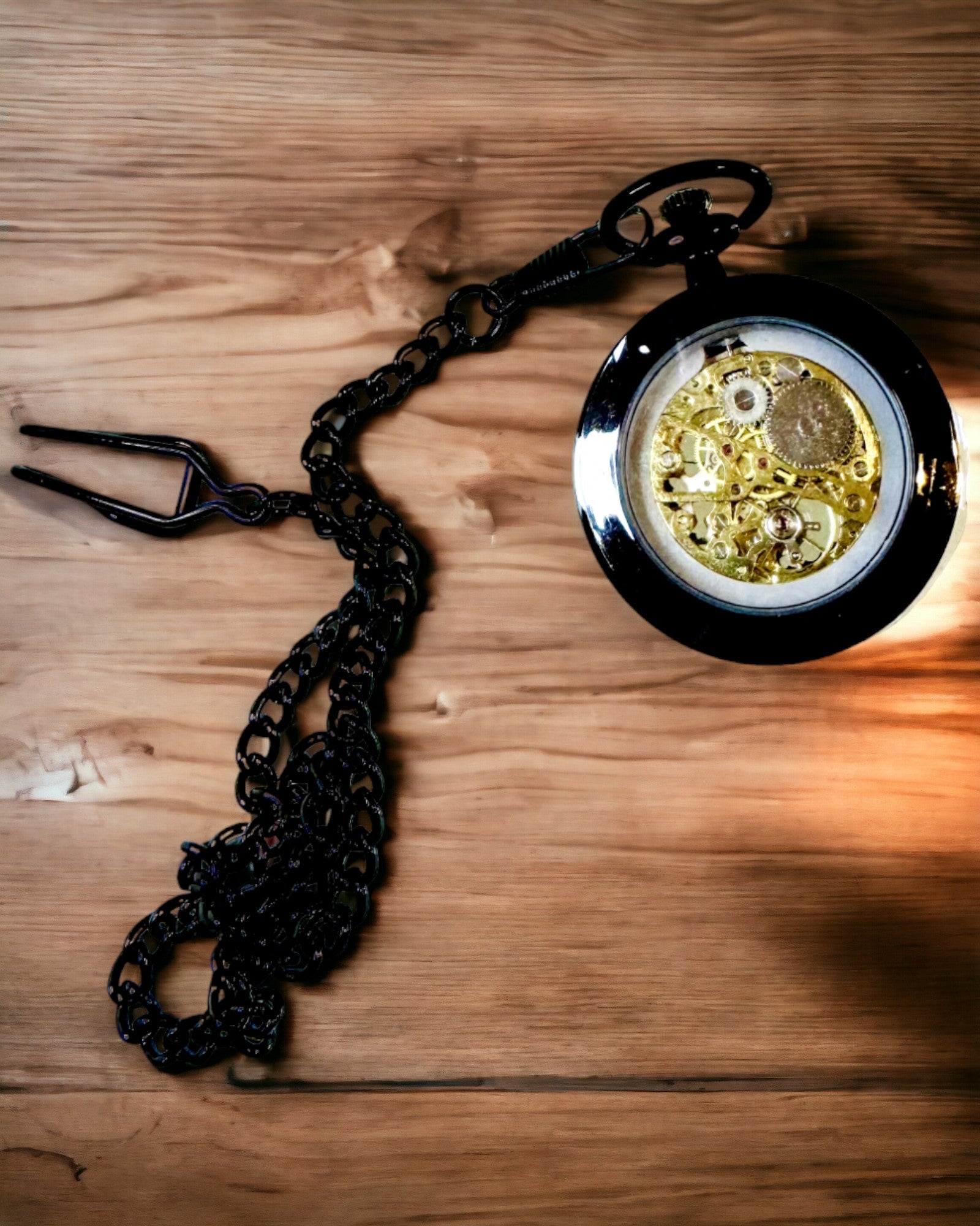 Mekaaninen taskukello retrotyylillä, vedenkestävä, puoliautomaattinen - musta väri - täydellinen lahjaksi, kaiverrus