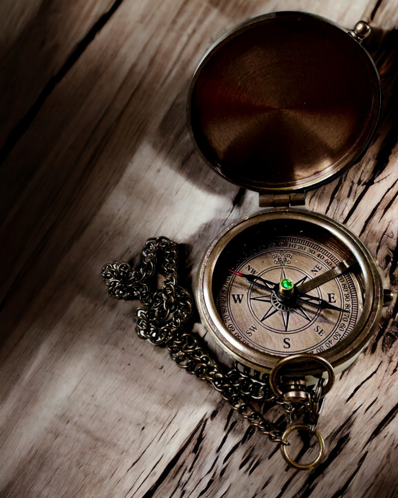 Intialainen Odysseus-kompassi – Retro-tutkijan helmi - kaiverrusmahdollisuus