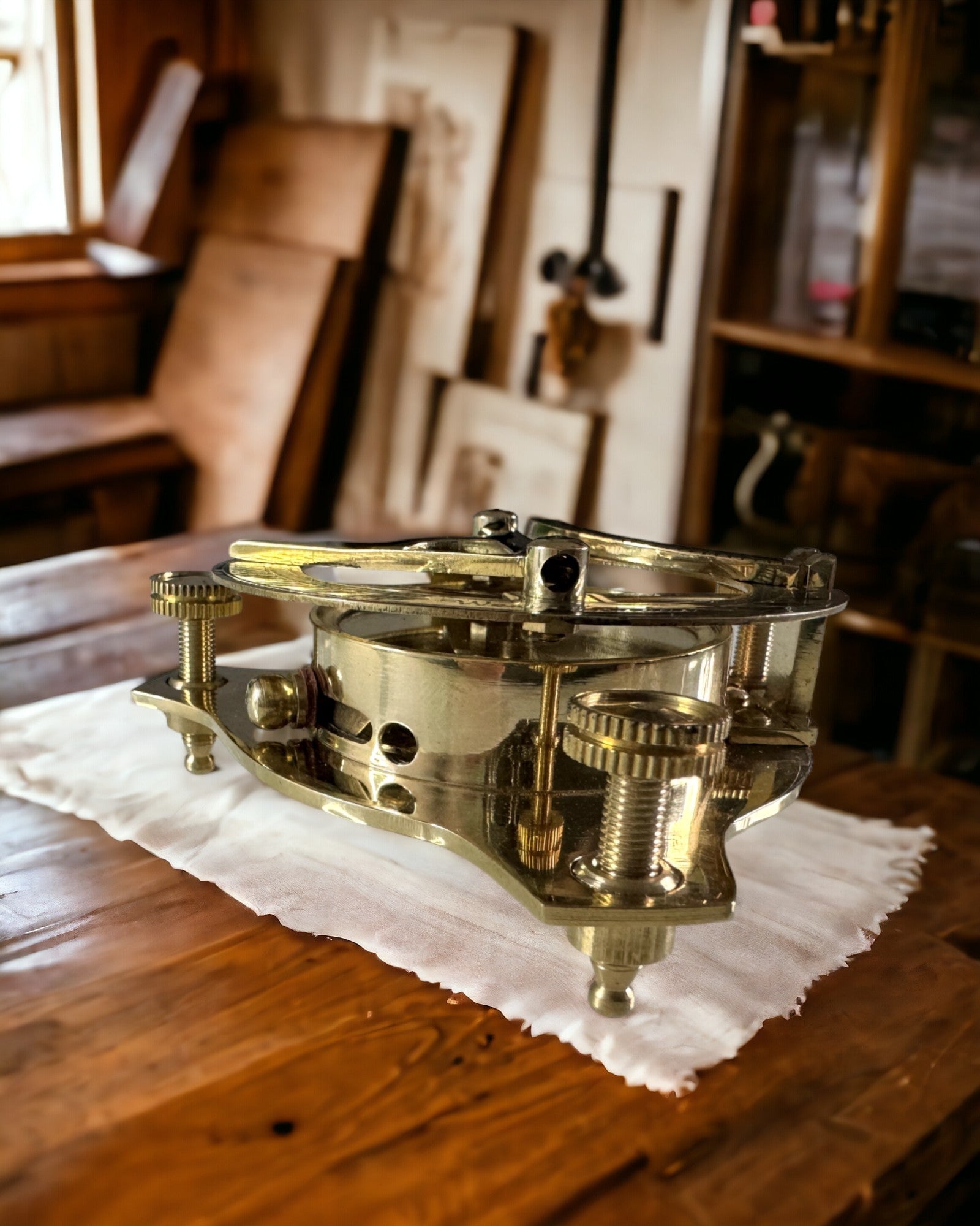 "Merikompasi kaiverrusmahdollisuudella"