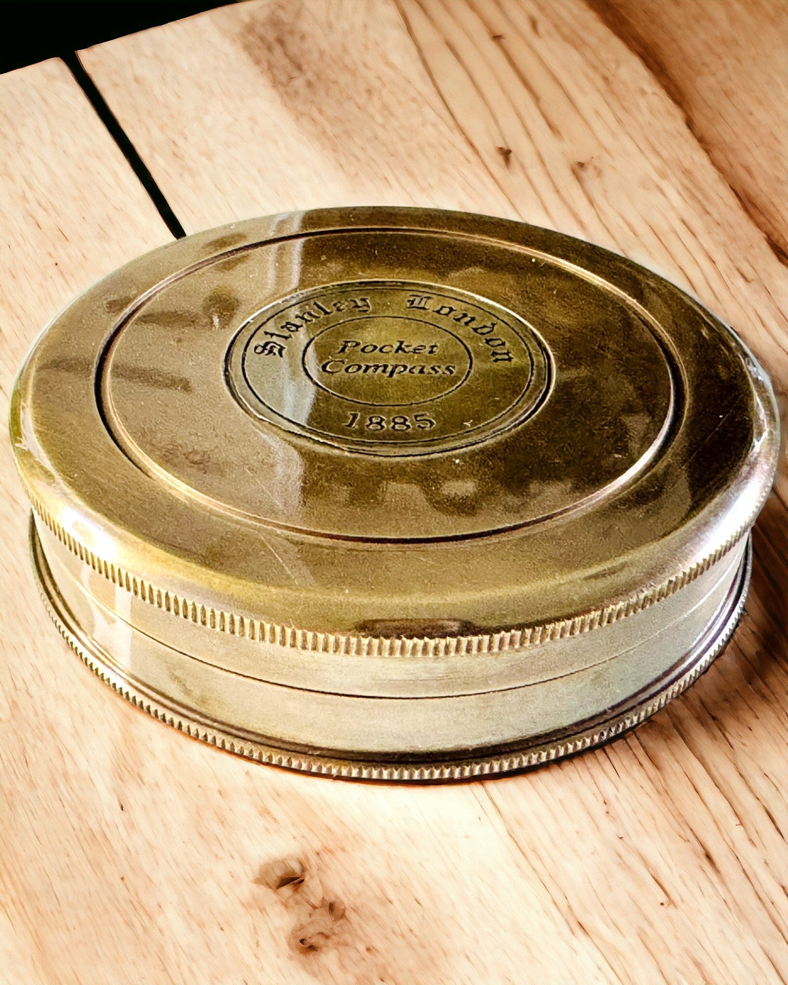 Purjehduskompassi "Stanley Marine London" personointimahdollisuudella, 2 vaihtoehtoa valittavana