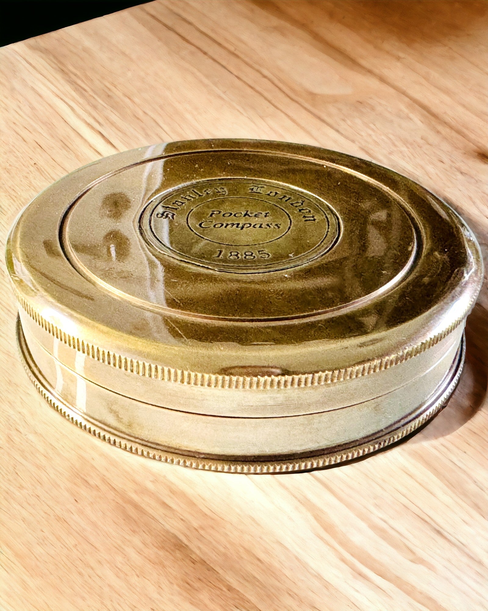 Purjehduskompassi "Stanley Marine London" personointimahdollisuudella, 2 vaihtoehtoa valittavana