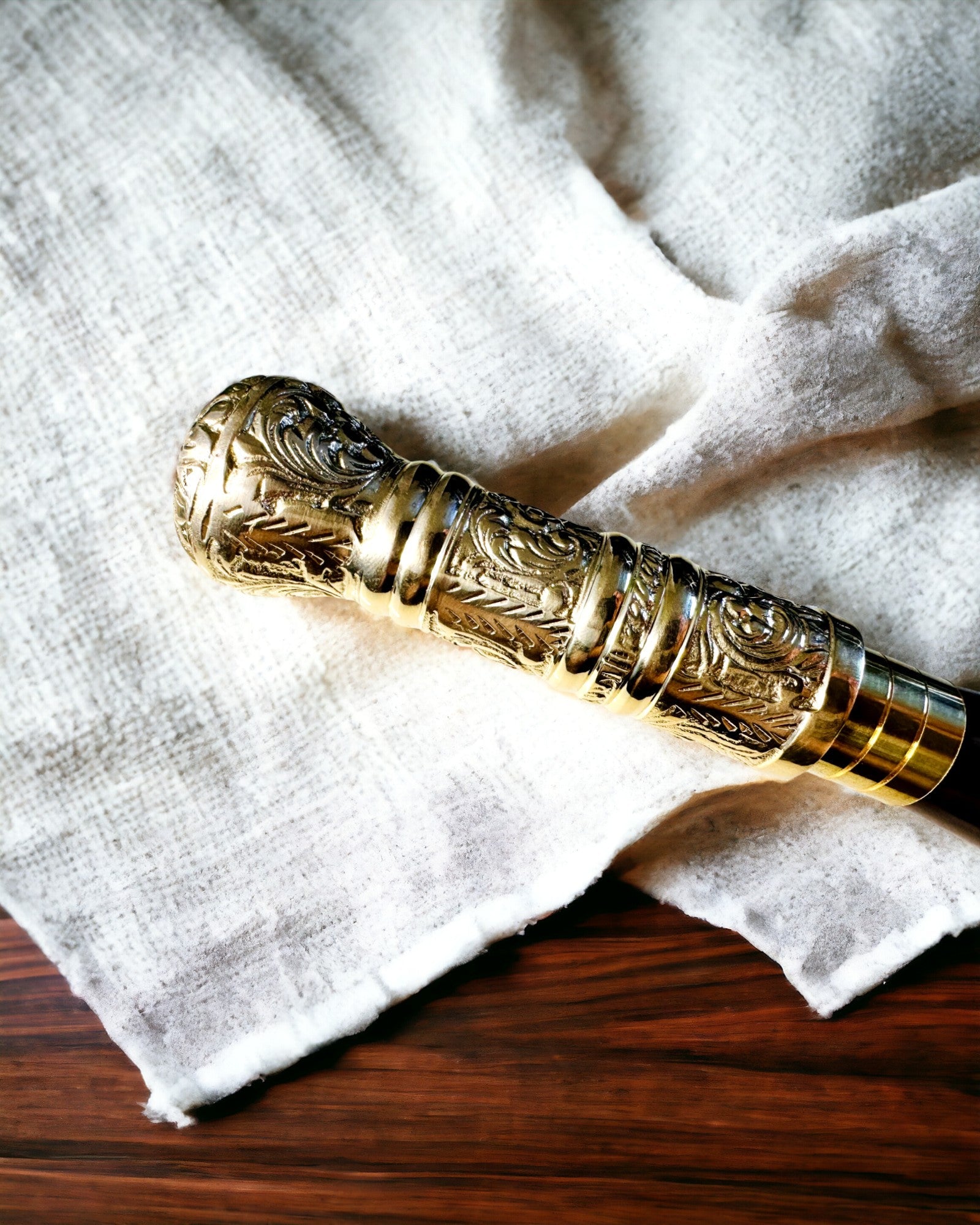 Premium Kengänsarvi "Elegancja Rajput" Kaiverrusvaihtoehdolla