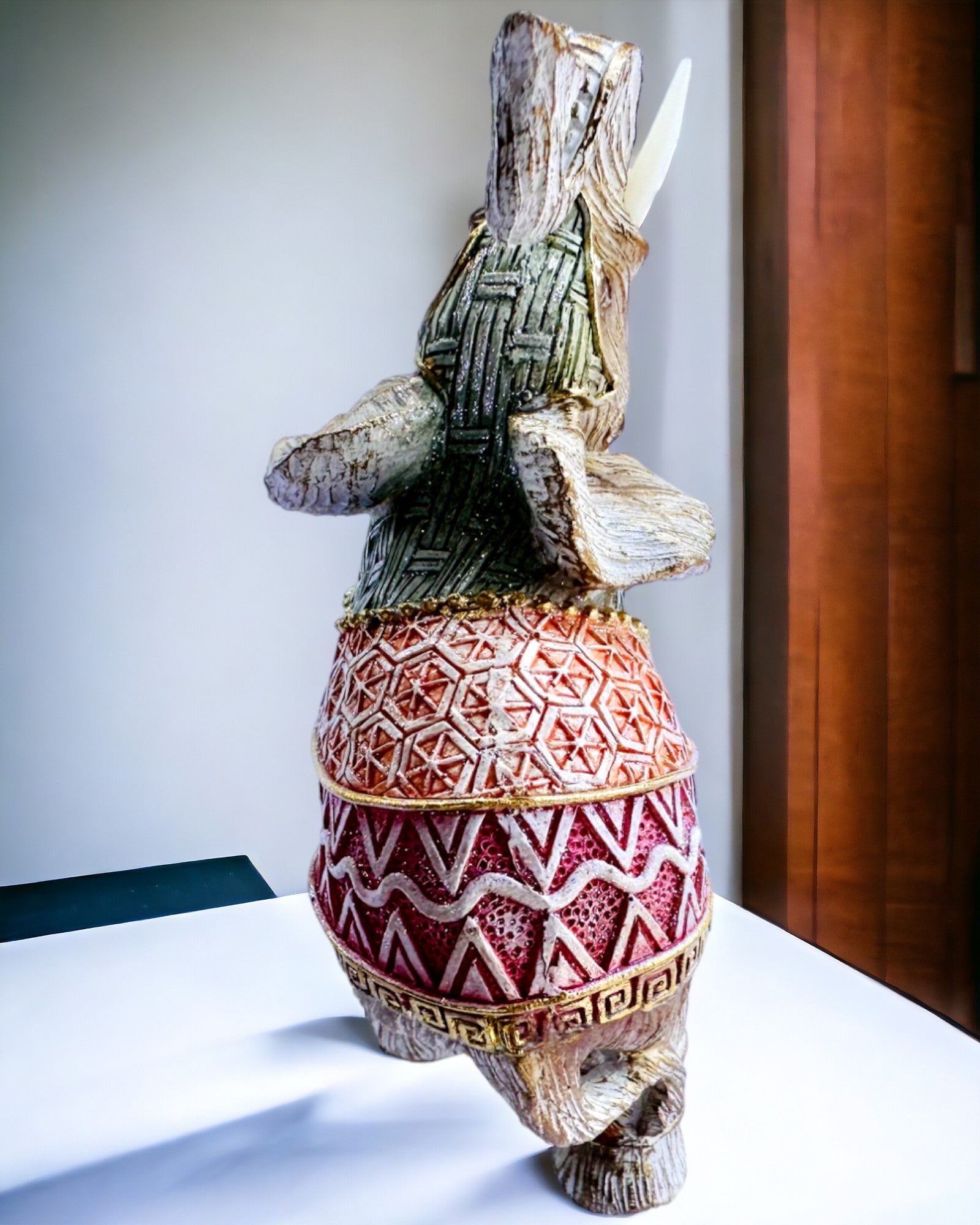 Słoniowa Stróżka – Koristeellinen Hartsielefantti Kaiverrusmahdollisuudella