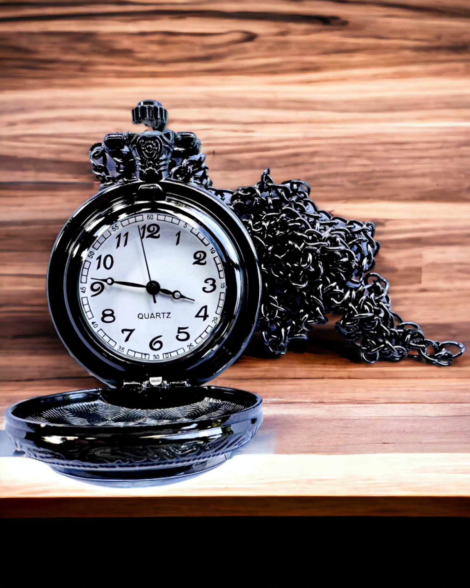 Kaulakello "Majesty Lion" kaiverrusmahdollisuudella