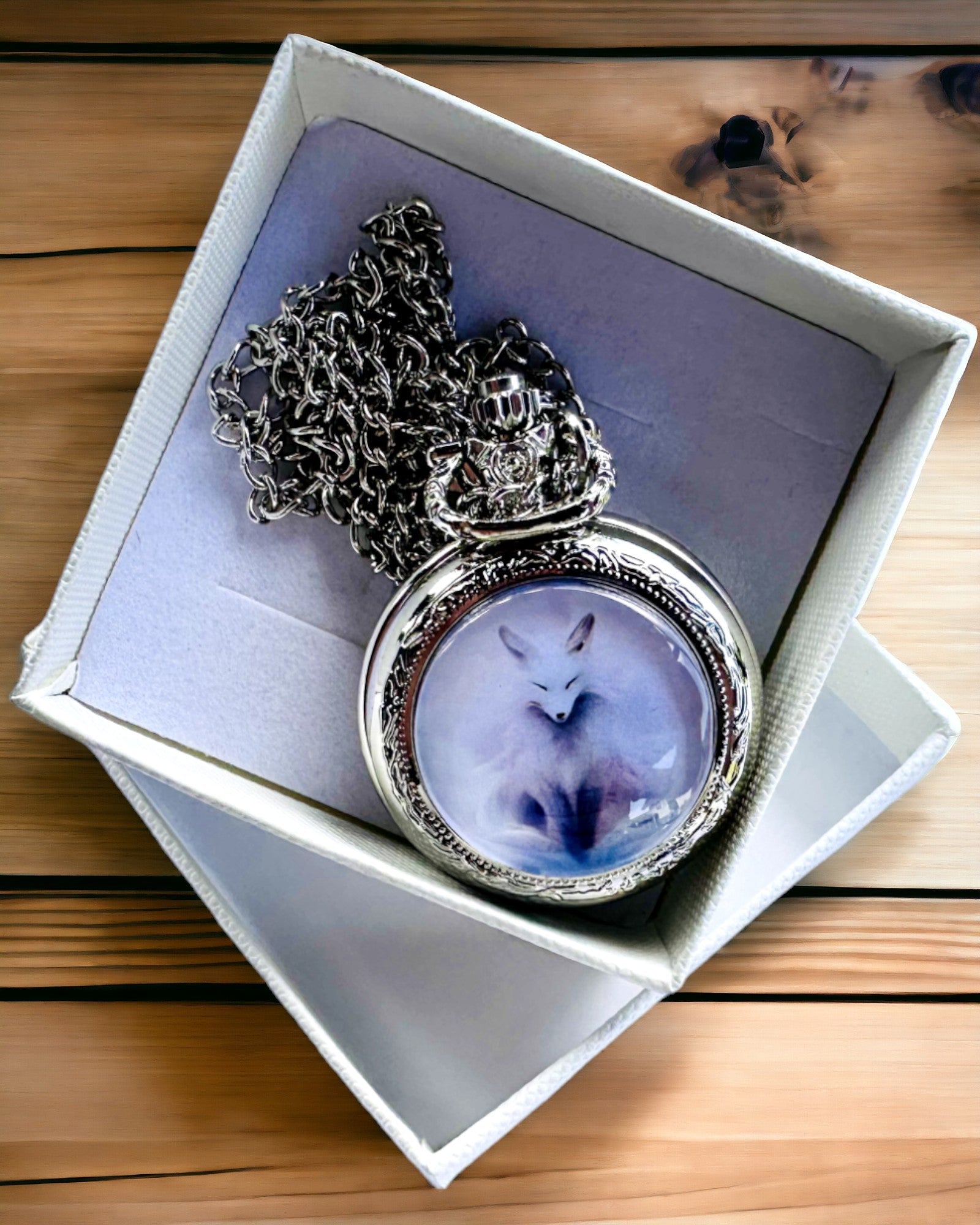 Taskukello "Mistyczny Lis" kaiverrusmahdollisuudella