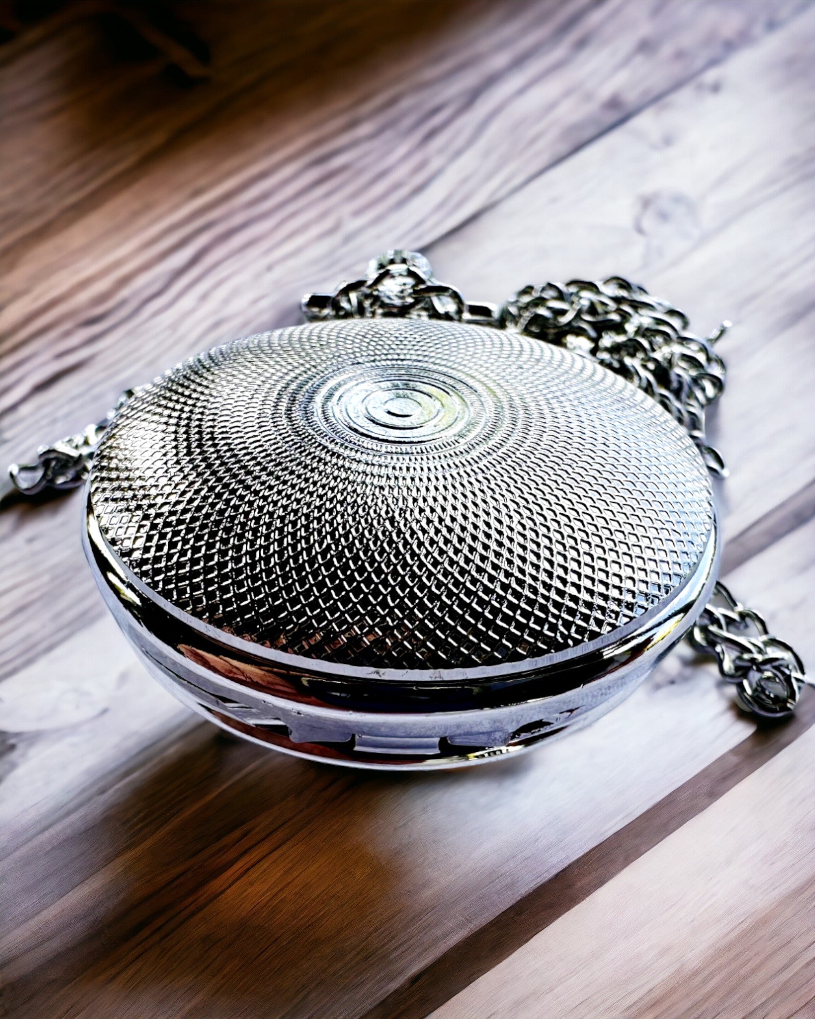 Taskukello "Mistyczny Lis" kaiverrusmahdollisuudella