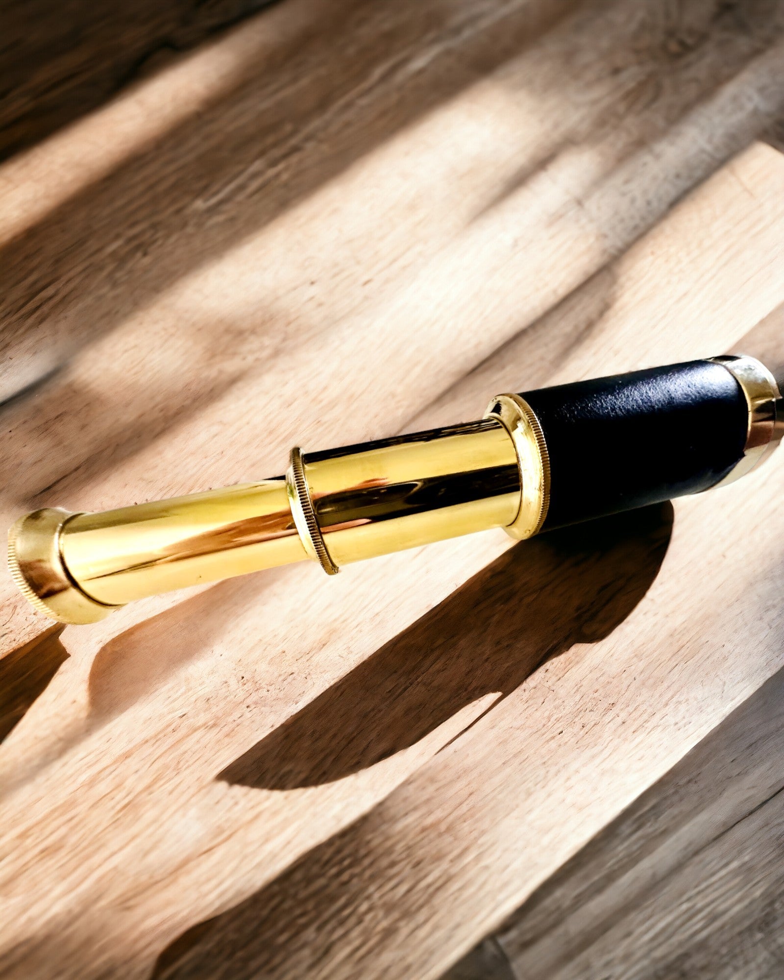 Matkailijan Paratiisin Kiikari – Käsityö - personointi kaiverruksella