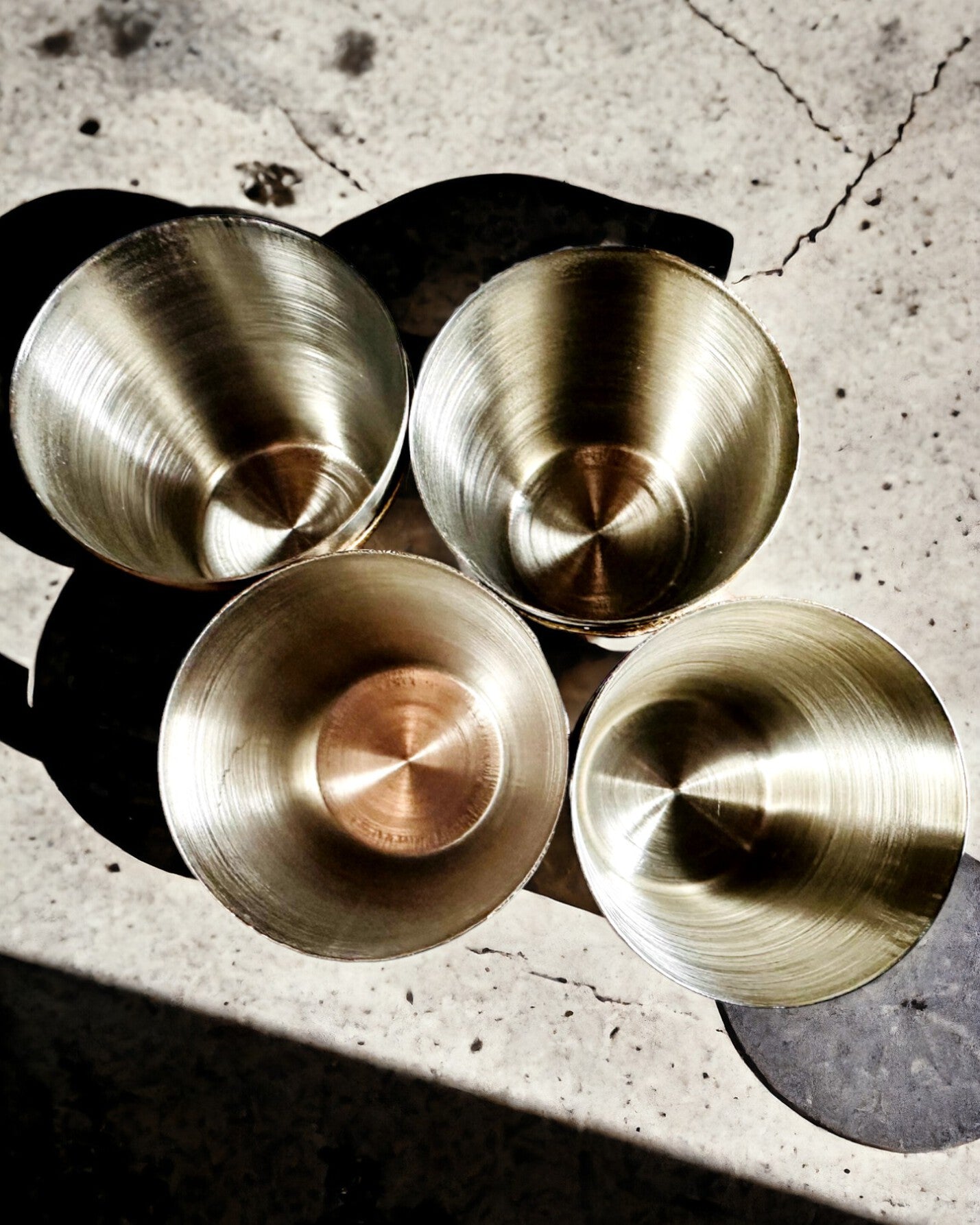 "Piersiówka Elegance" -puinen setti, jossa mahdollisuus personoituun kaiverrukseen