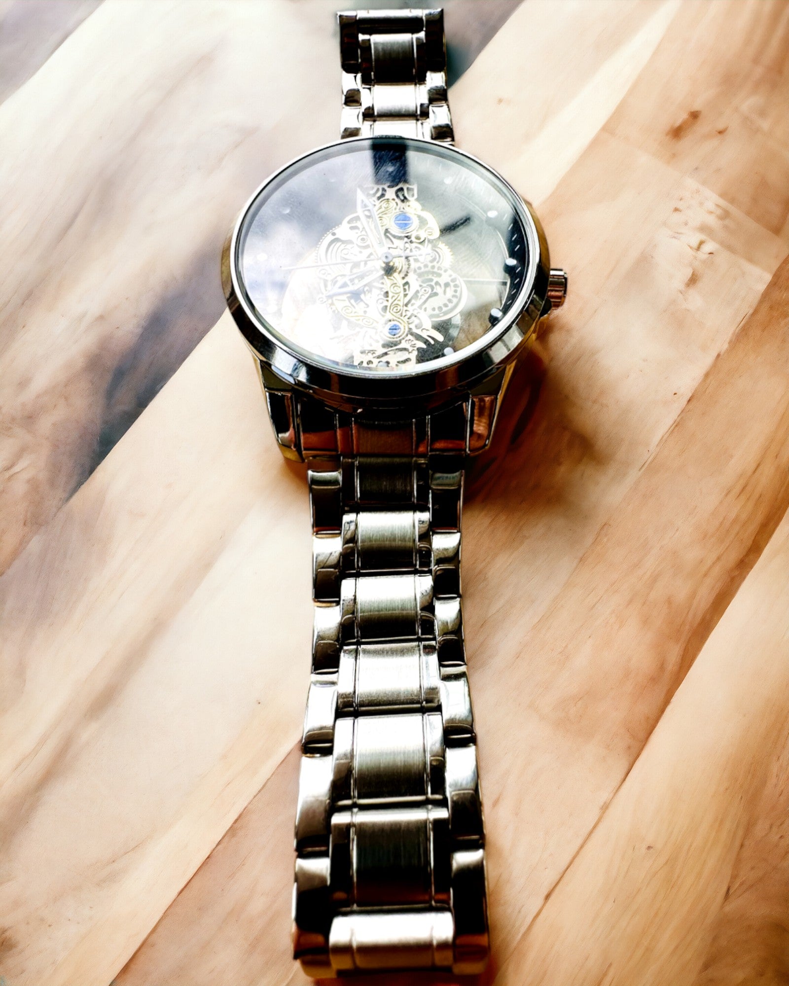 Tyylikäs miesten kello KIMSDUN Prestige Läpinäkyvä Mekanismi ja Urheilullinen Eleganssi, mahdollisuus personointiin kaiverruksella