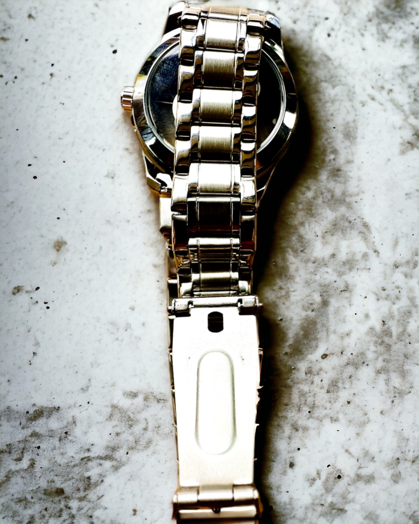 Tyylikäs miesten kello KIMSDUN Prestige Läpinäkyvä Mekanismi ja Urheilullinen Eleganssi, mahdollisuus personointiin kaiverruksella