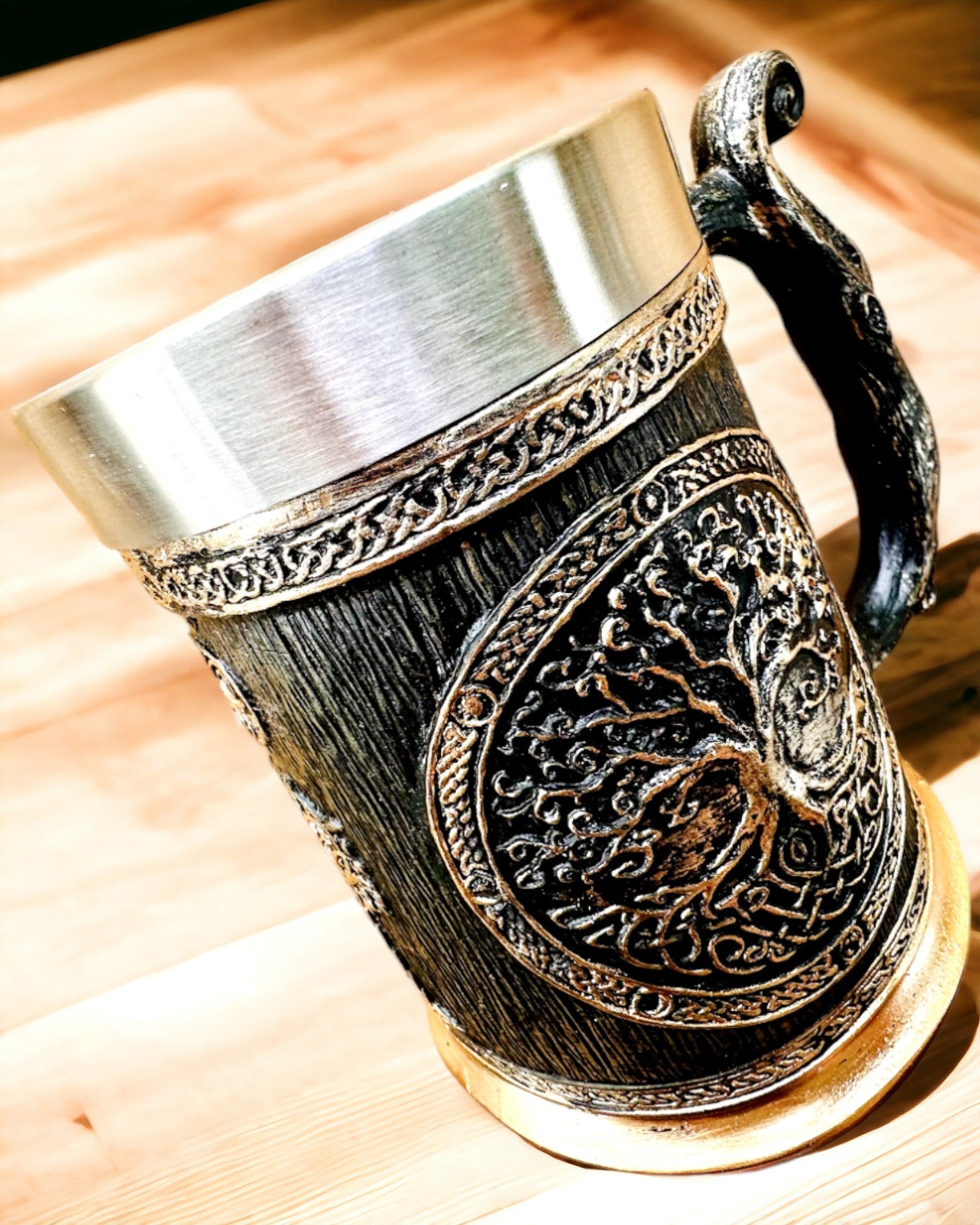 Nordic Tree of Life -muki - Mestarillinen toteutus, 600 ml, mahdollisuus personointiin kaiverruksella