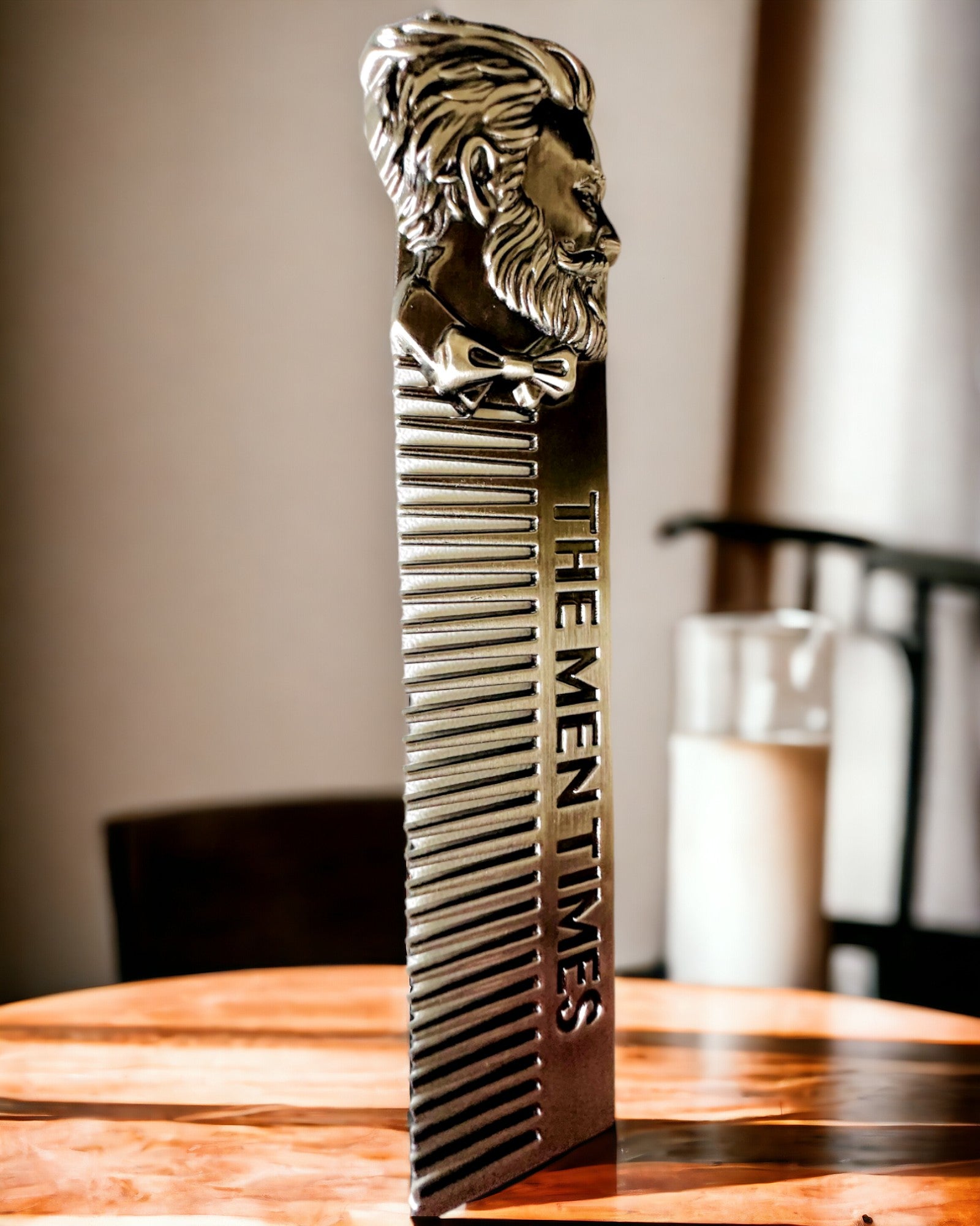 GroomMaster - Tyylikäs metallikampa kaiverruksella, personointi kaiverruksella