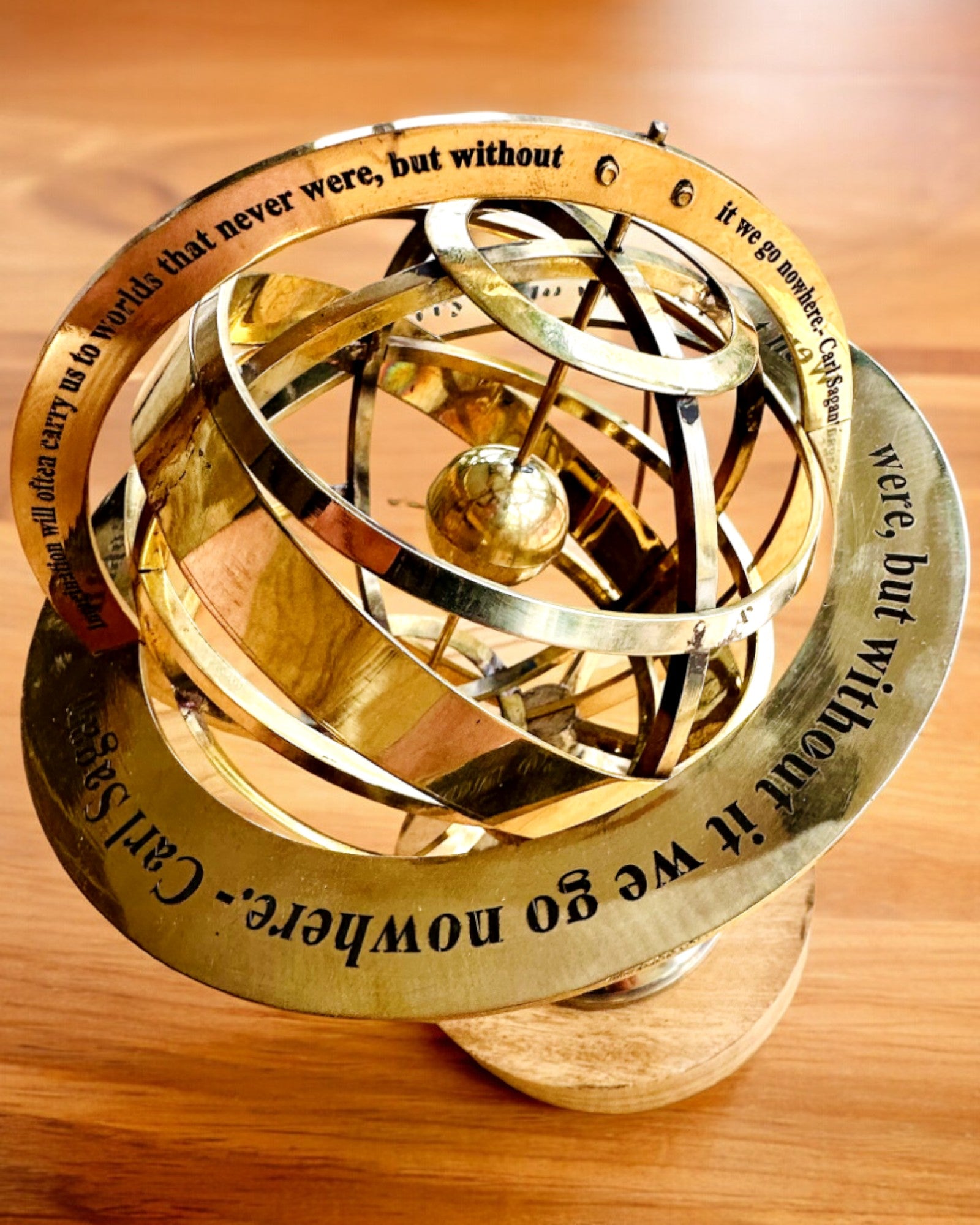 Astrolabium Artis - Käsintehty kaiverrusmahdollisuudella, toimiston koriste, premium