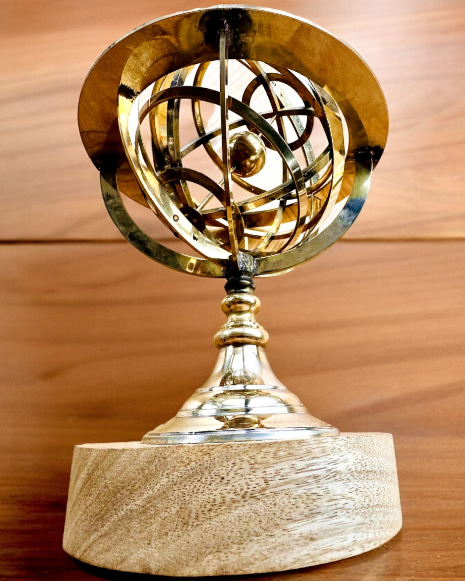 Astrolabium Artis - Käsintehty kaiverrusmahdollisuudella, toimiston koriste, premium