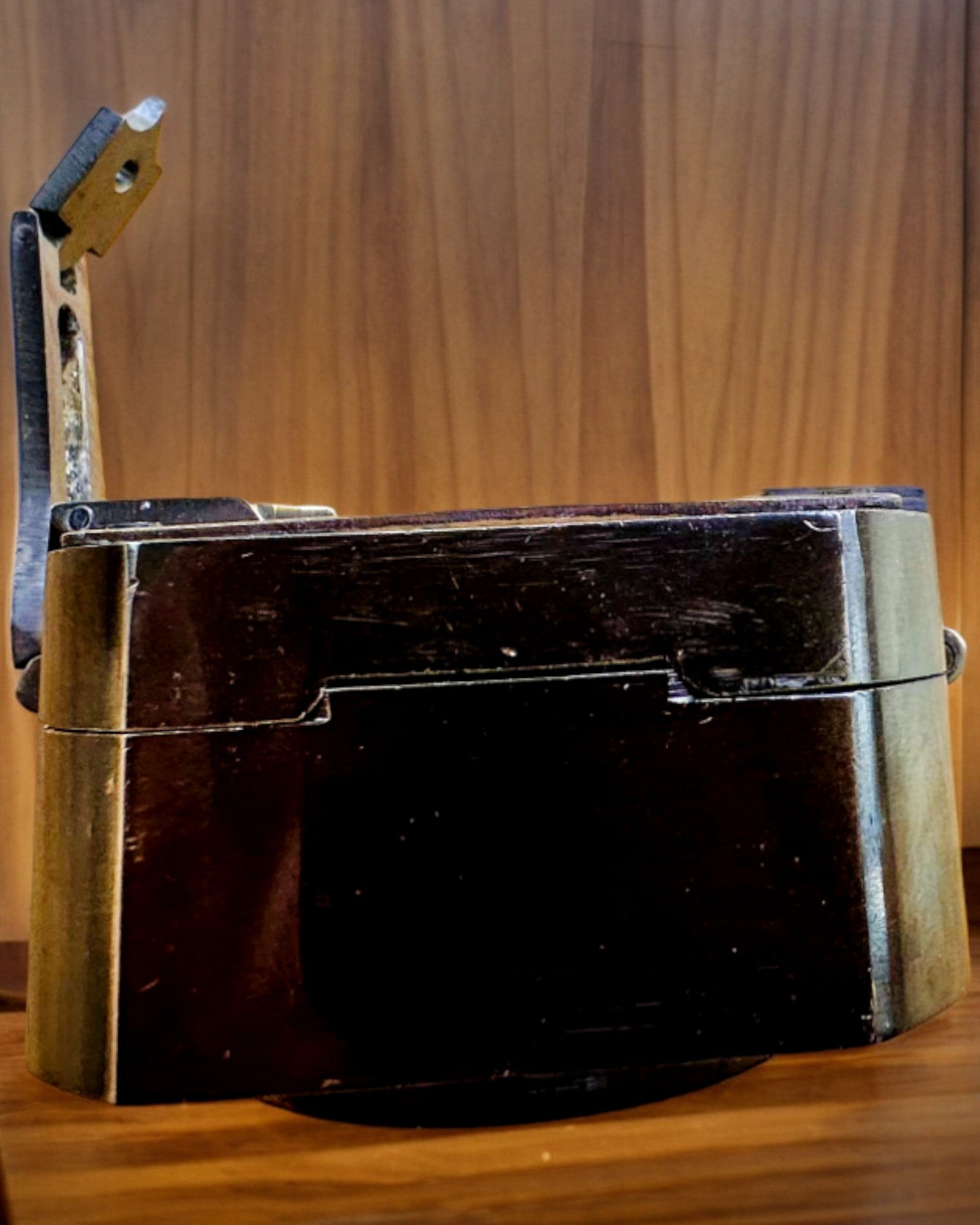 Vankka, premium-laatuinen Kapteenin kompassi "Navigator" - personointimahdollisuudella kaiverruksella