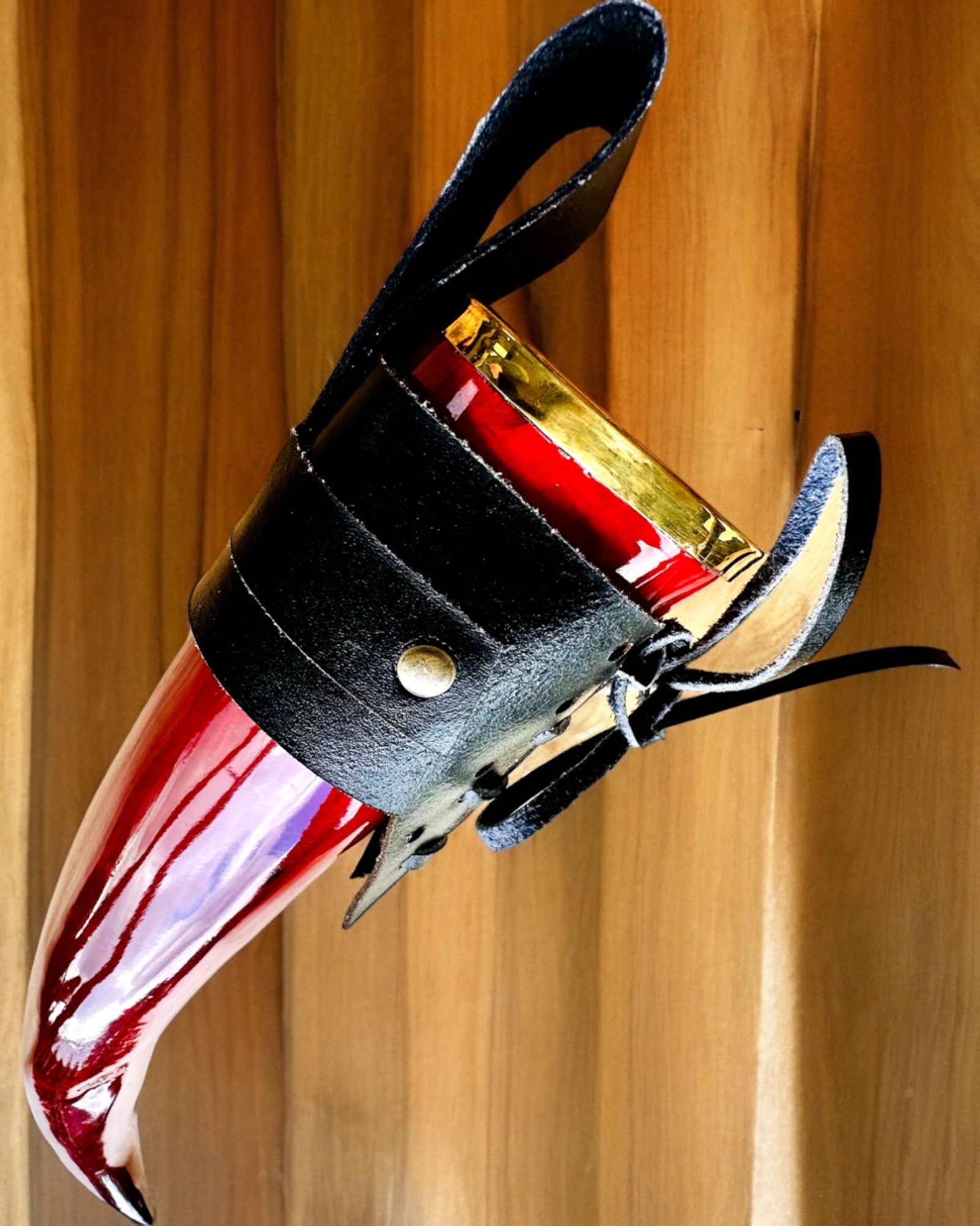 Soturin sarvimuki - Punainen - kaiverruksella personoitavissa