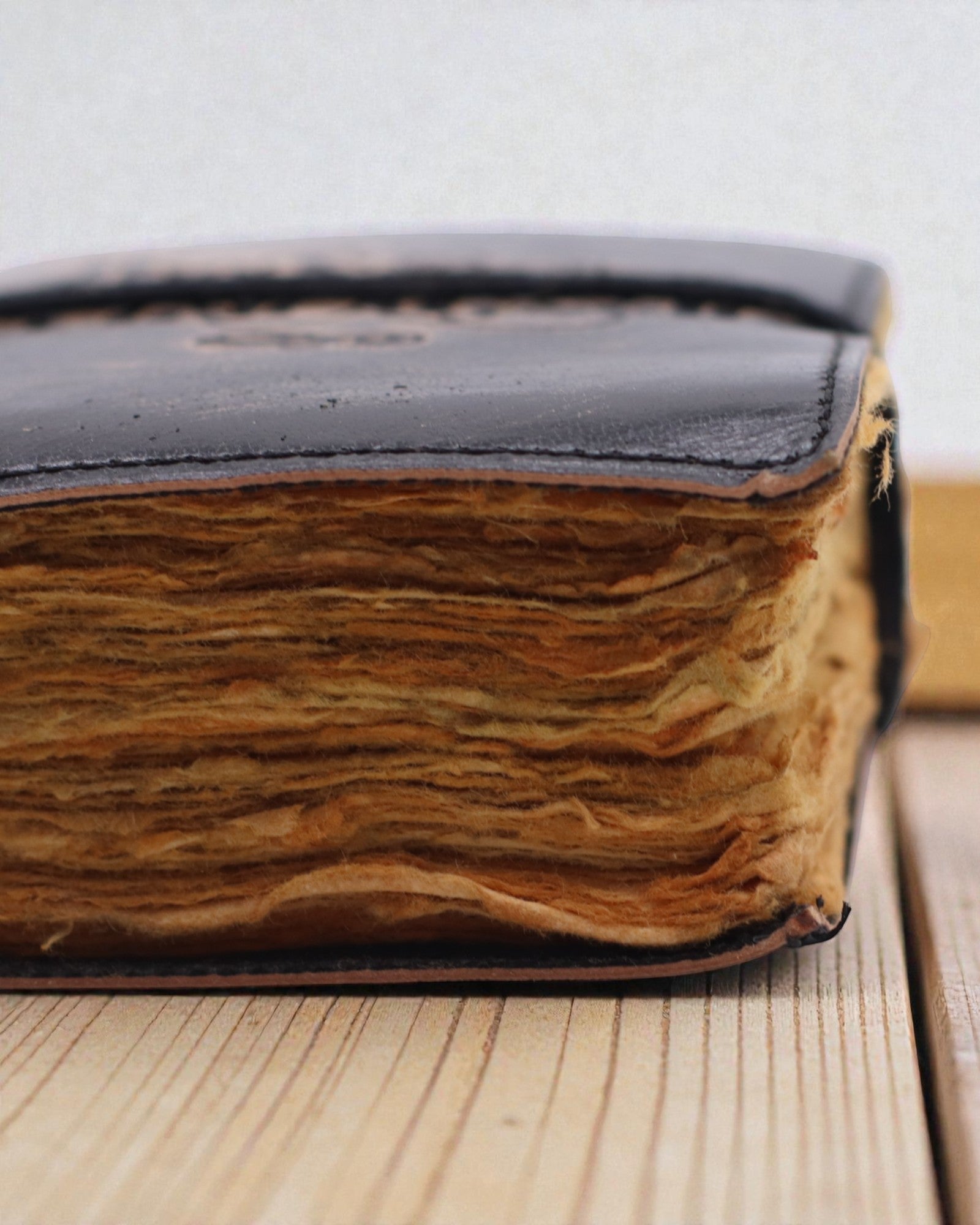 Narratio Anima – Nahkainen muistikirja Tarinat, joita kerron itselleni