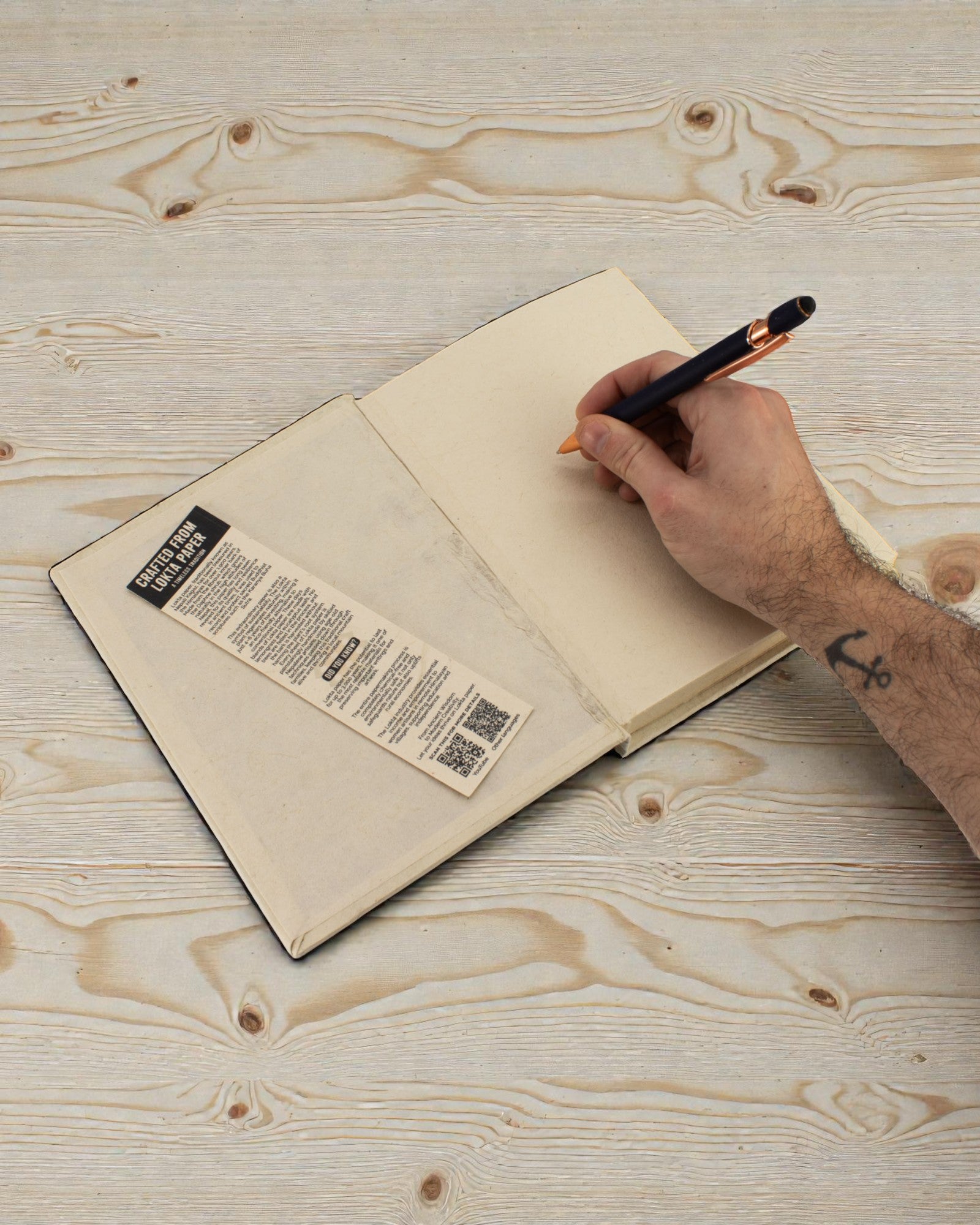 Suuri muistikirja Lokta Vuoripolku – Jokainen huippu alkaa suunnitelmasta (45 arkkia, 21 x 15 cm)