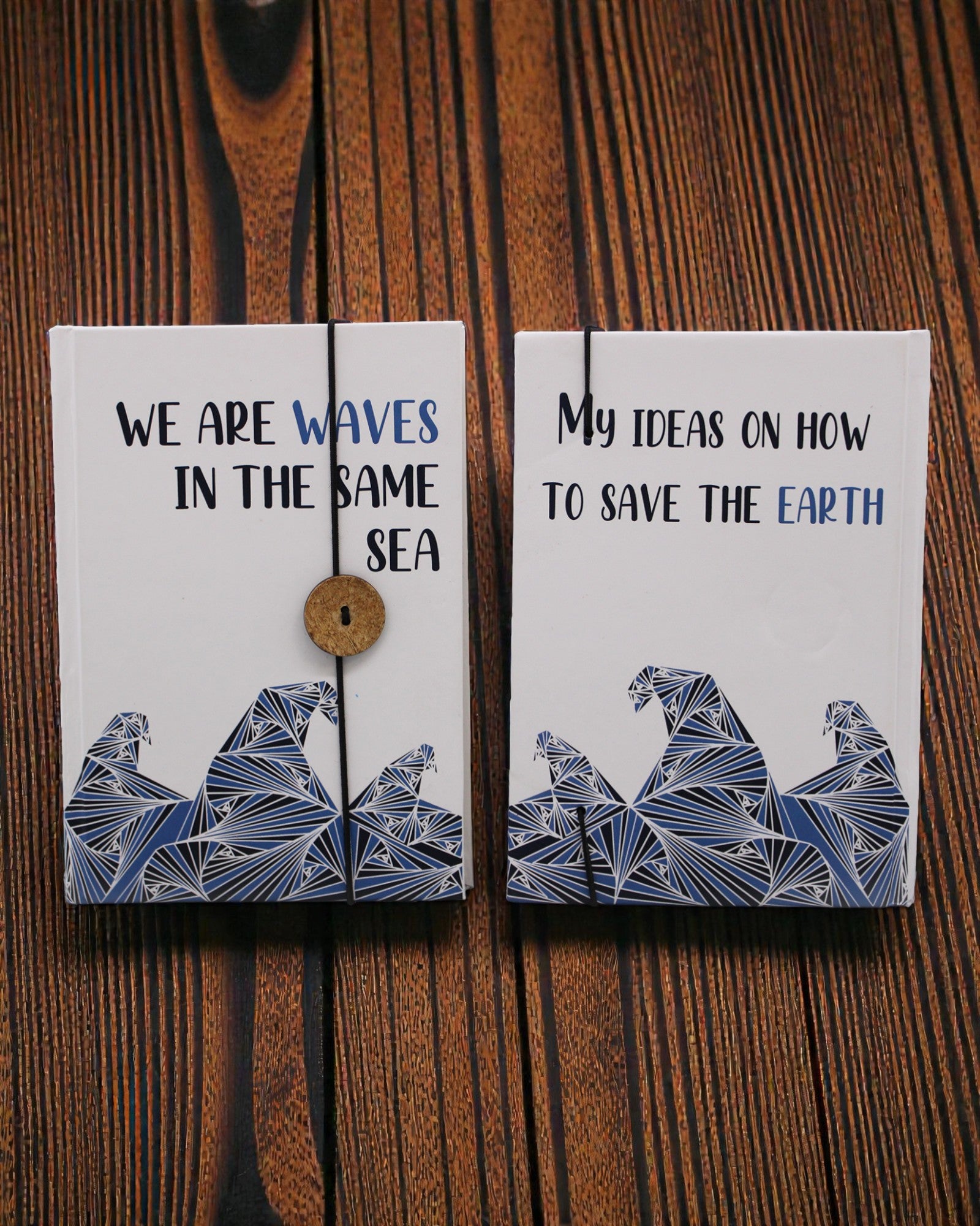 Waves Together – pieni muistikirja hihnalla ja kokospähkinästä tehdyllä napilla 18 × 12,5 cm, 200 sivua