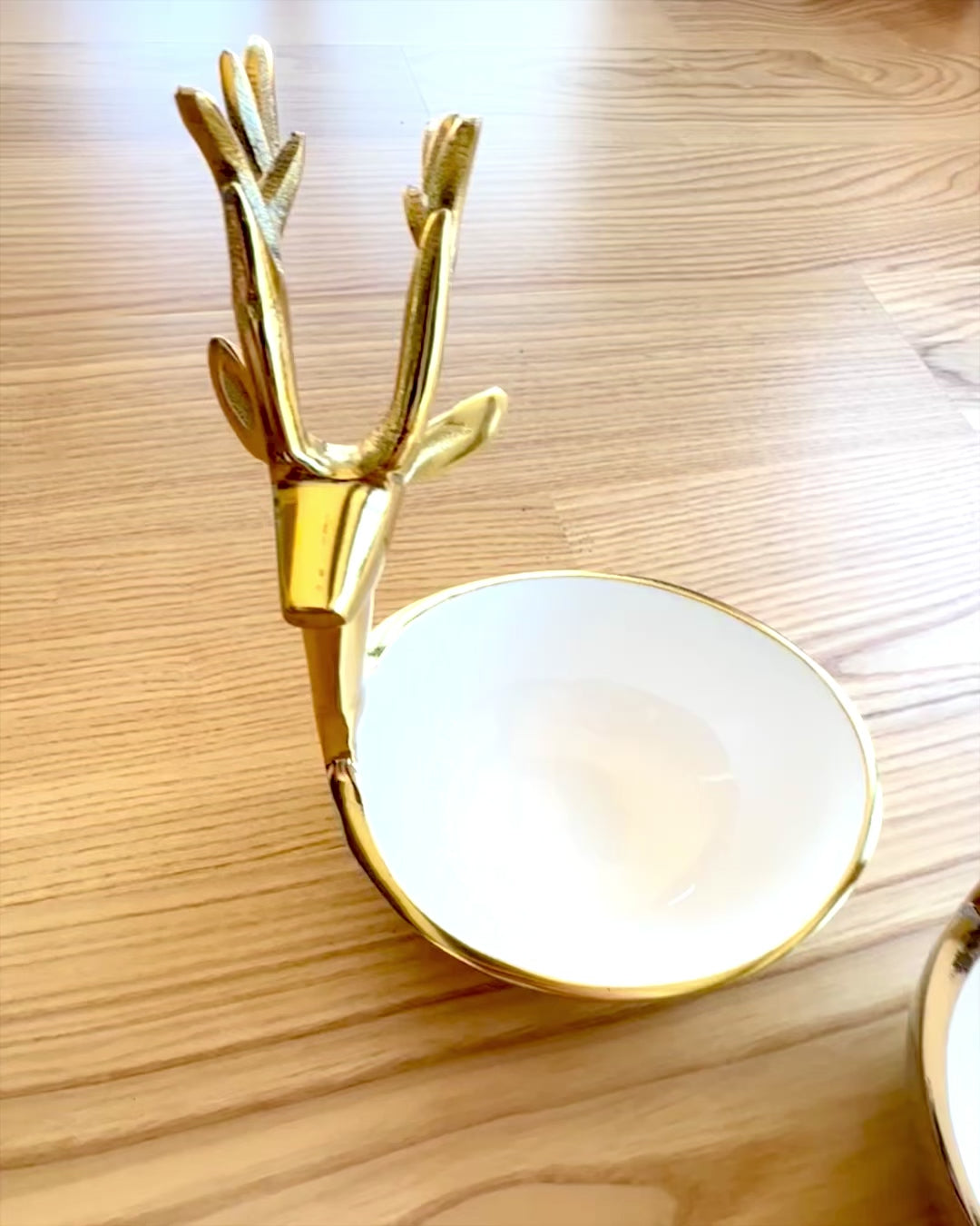 Elegantti kulho Sarvien Kauneus – Käsityö Intiasta, personointi kaiverruksella