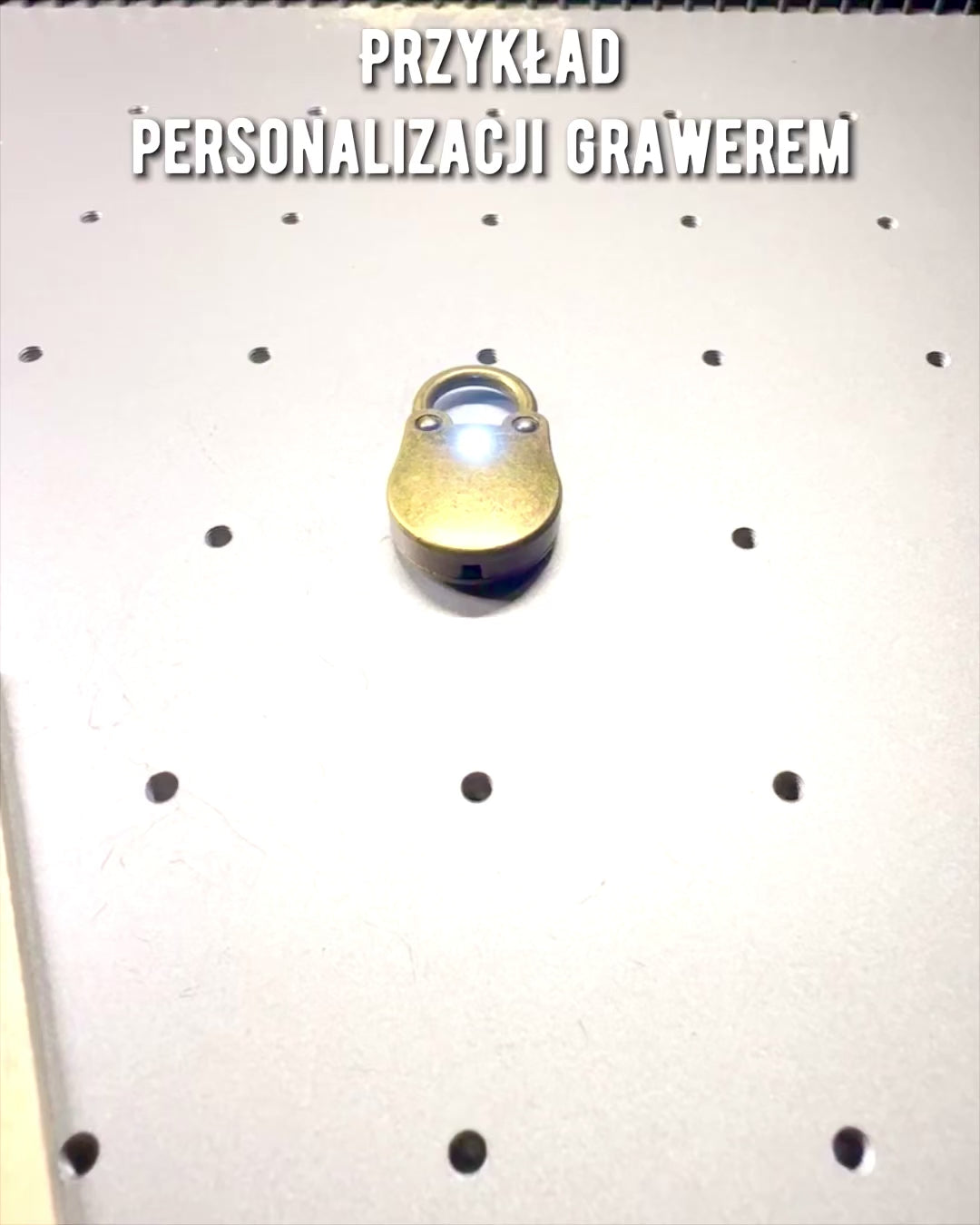 Rakkausminilukot - Sarja 2 kaiverrettua retrotyylistä lukkoa, personointi lahjaksi